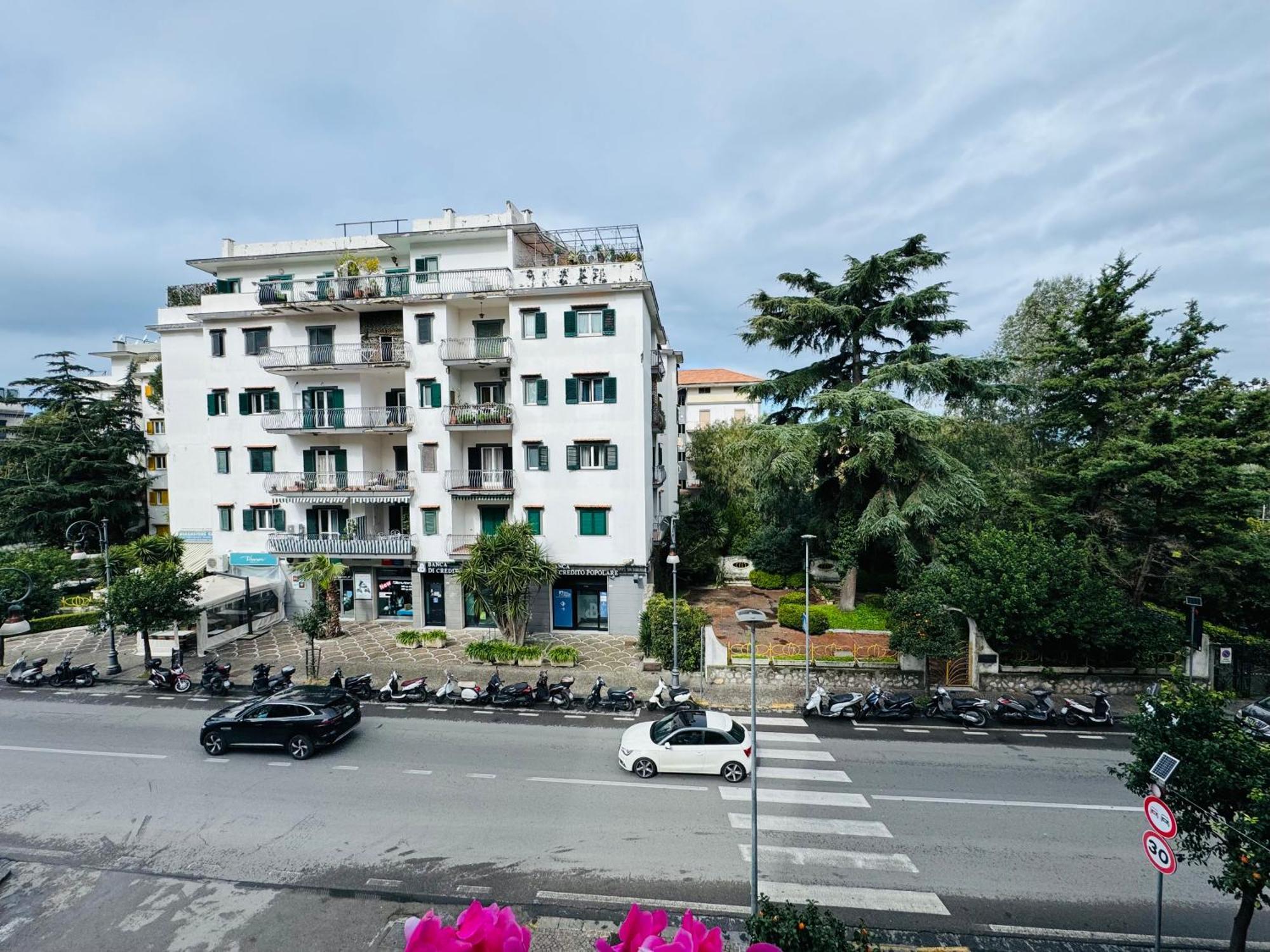 Yourhome - Maison Nicole & Marie Guest house
