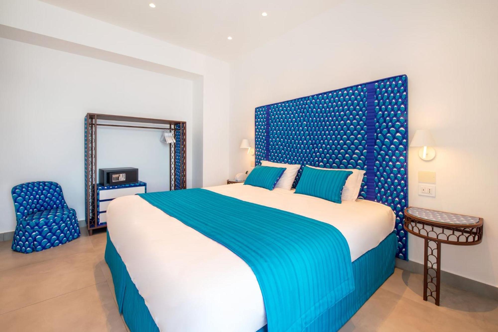 My Exclusive Italy - Beachfront & Private Sea Access Villa Sorrento