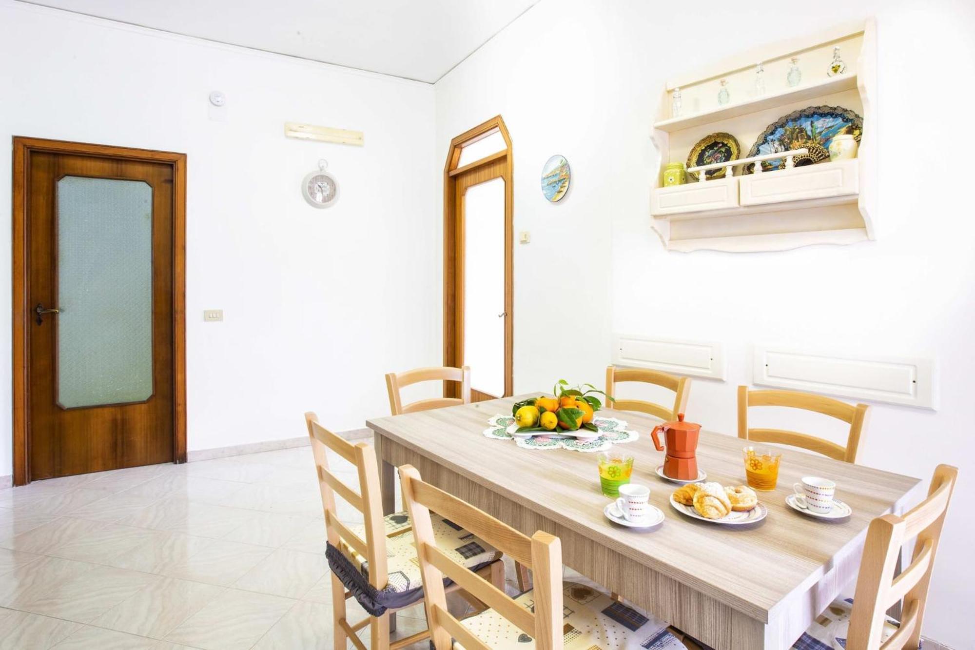 Sorrentovibes - Modern With Terrace, Swimming Pool&tennis Apartment Sorrento