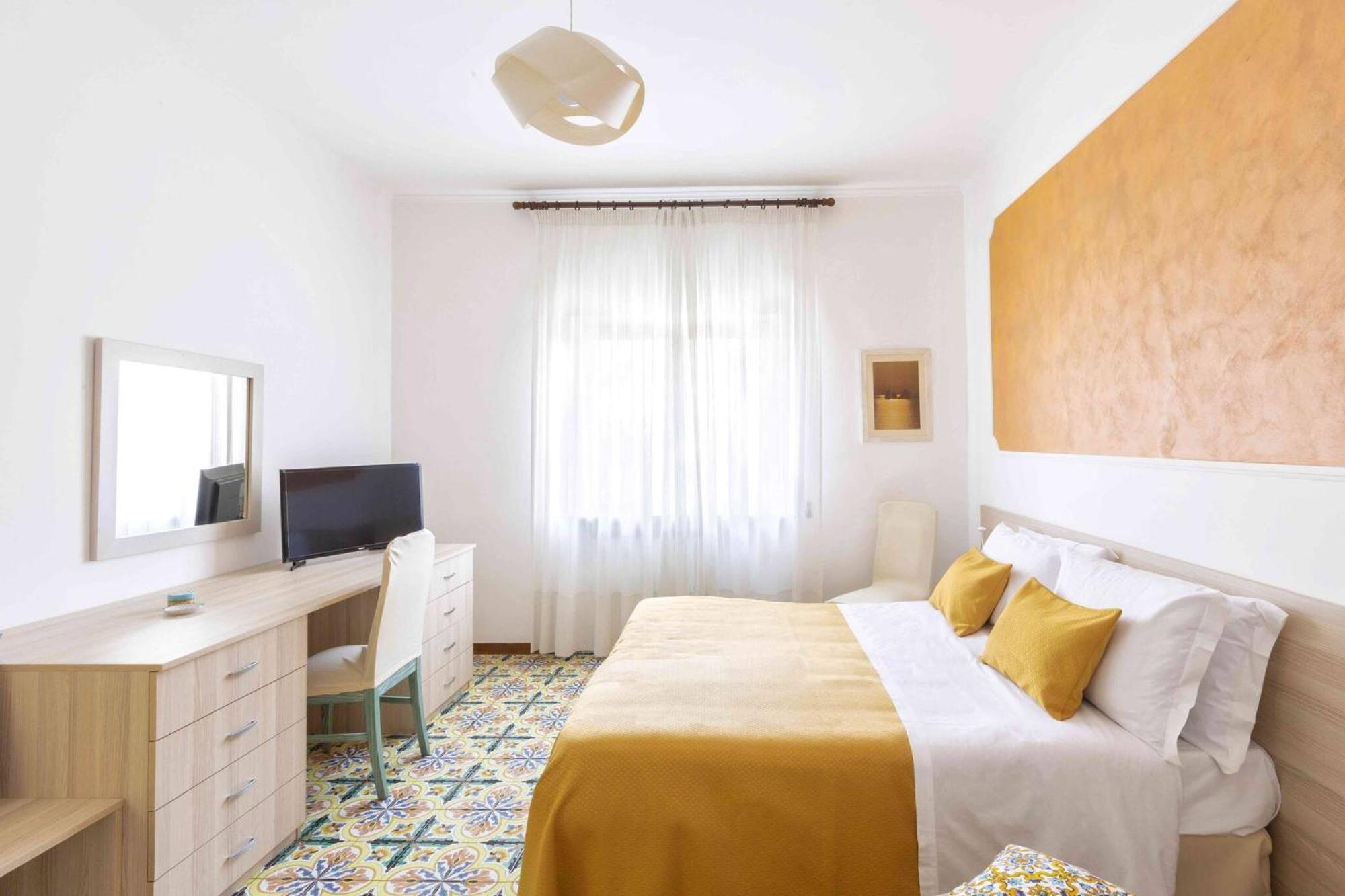 Sorrentovibes - Modern With Terrace, Swimming Pool&tennis