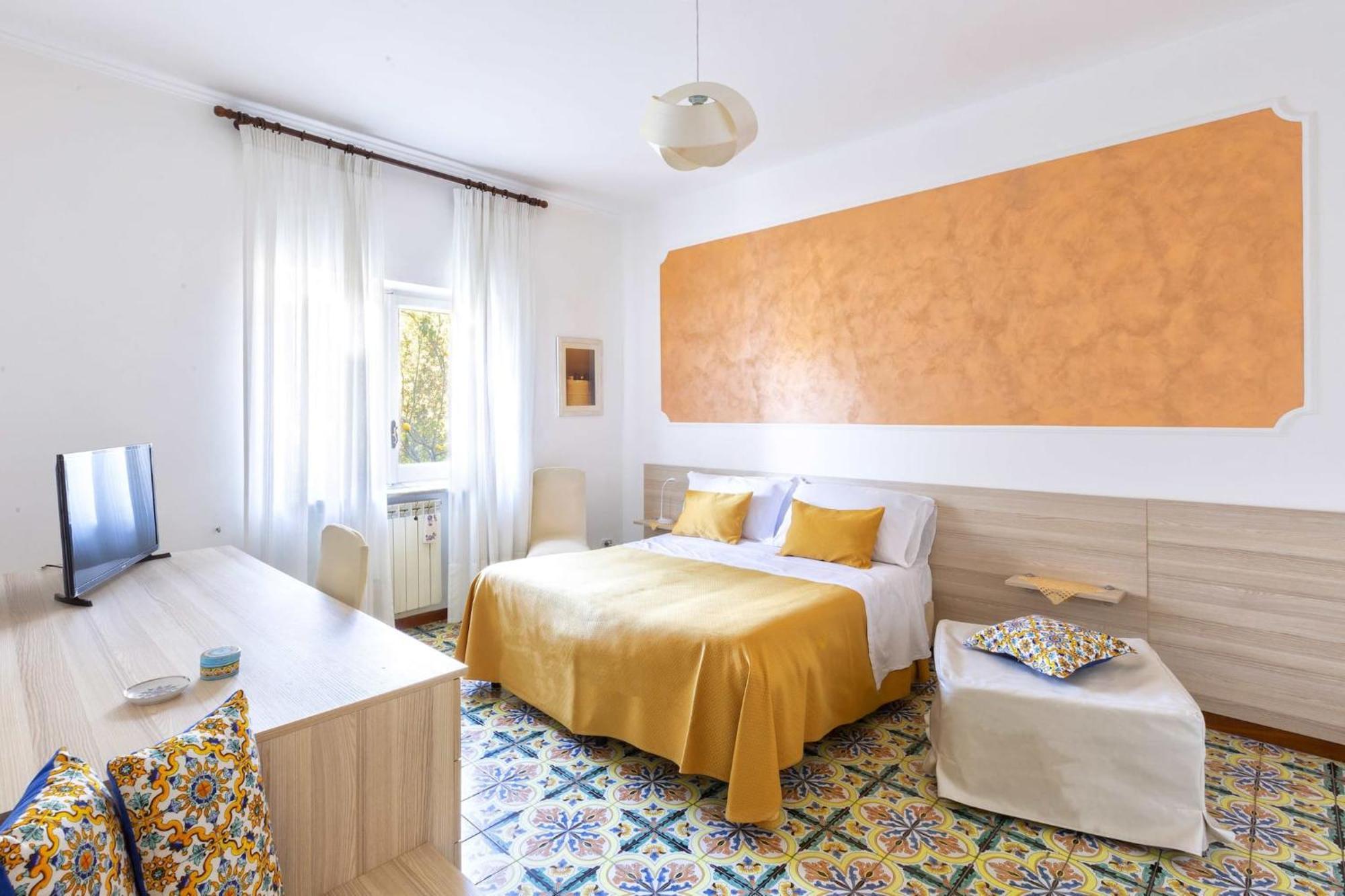 Sorrentovibes - Modern With Terrace, Swimming Pool&tennis Apartment *