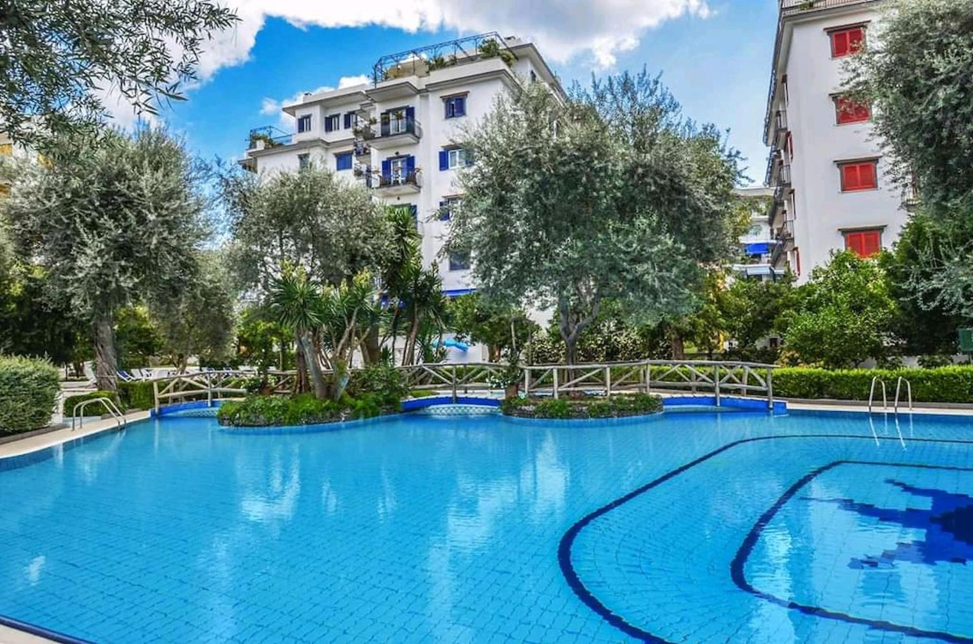 Sorrentovibes - Modern With Terrace, Swimming Pool&tennis * Sorrento