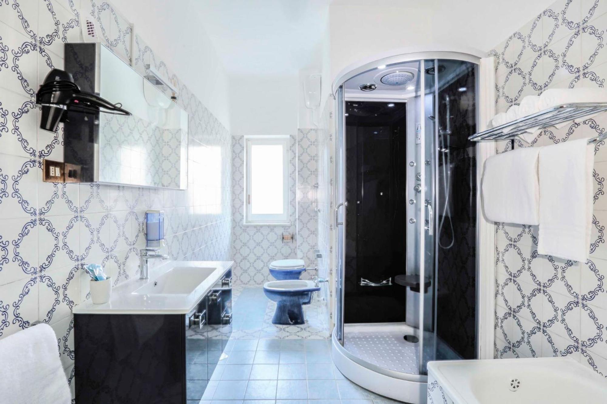 Sorrentovibes - Modern With Terrace, Swimming Pool&tennis Apartment *