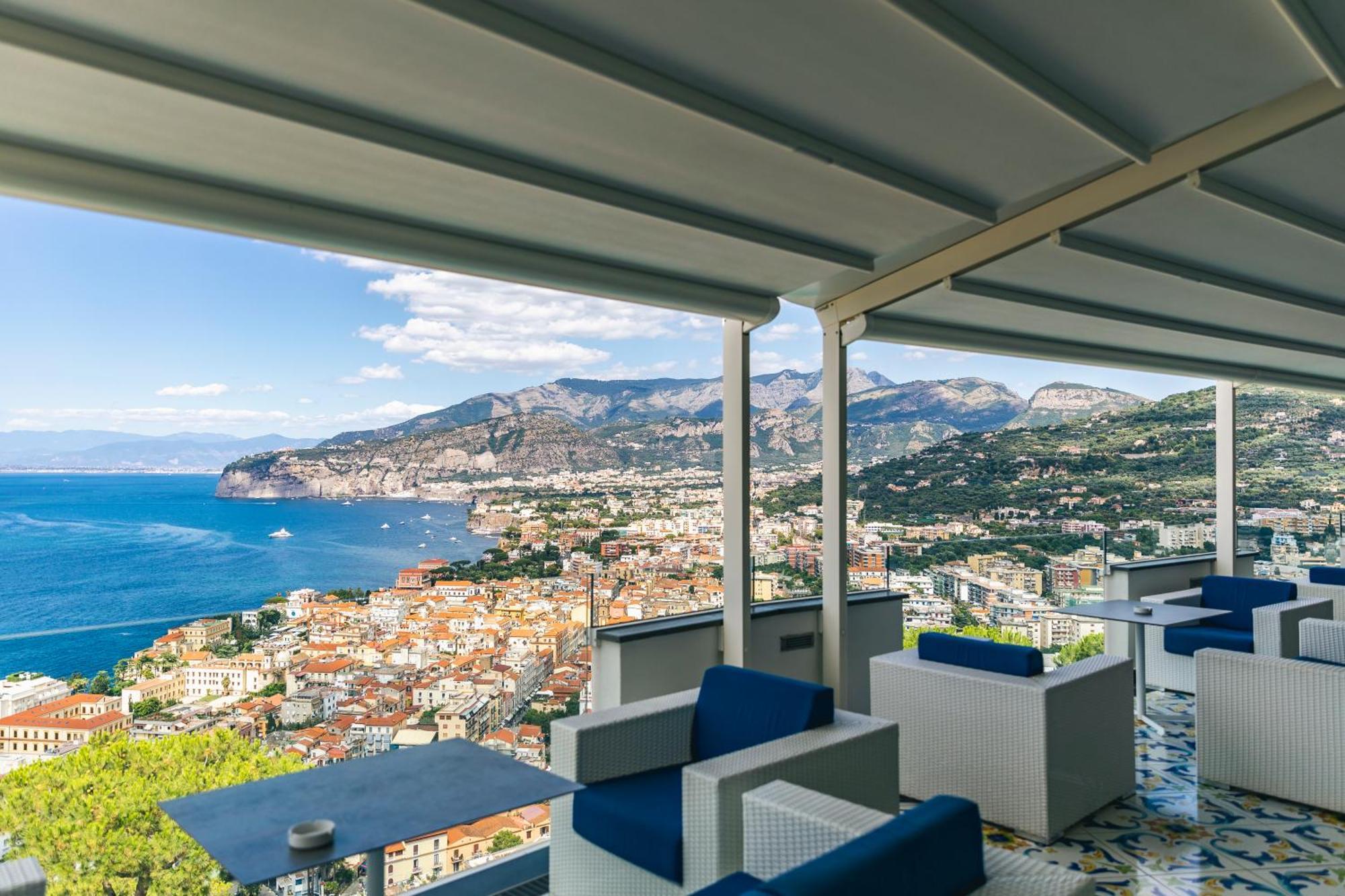Hotel Grand President 4*