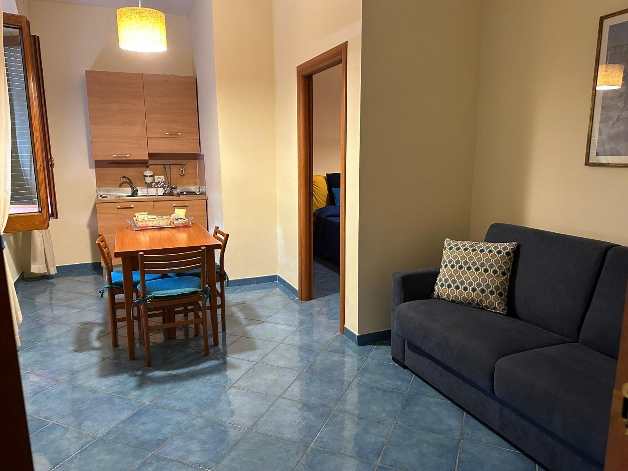 Rosa Aparthotel 2*