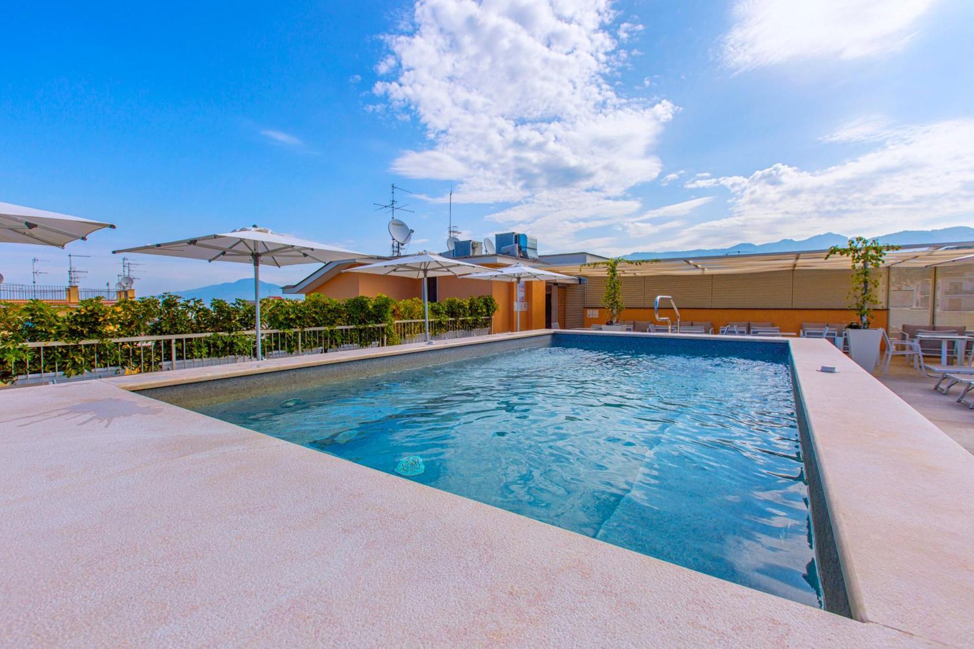 Michelangelo Hotel 4*