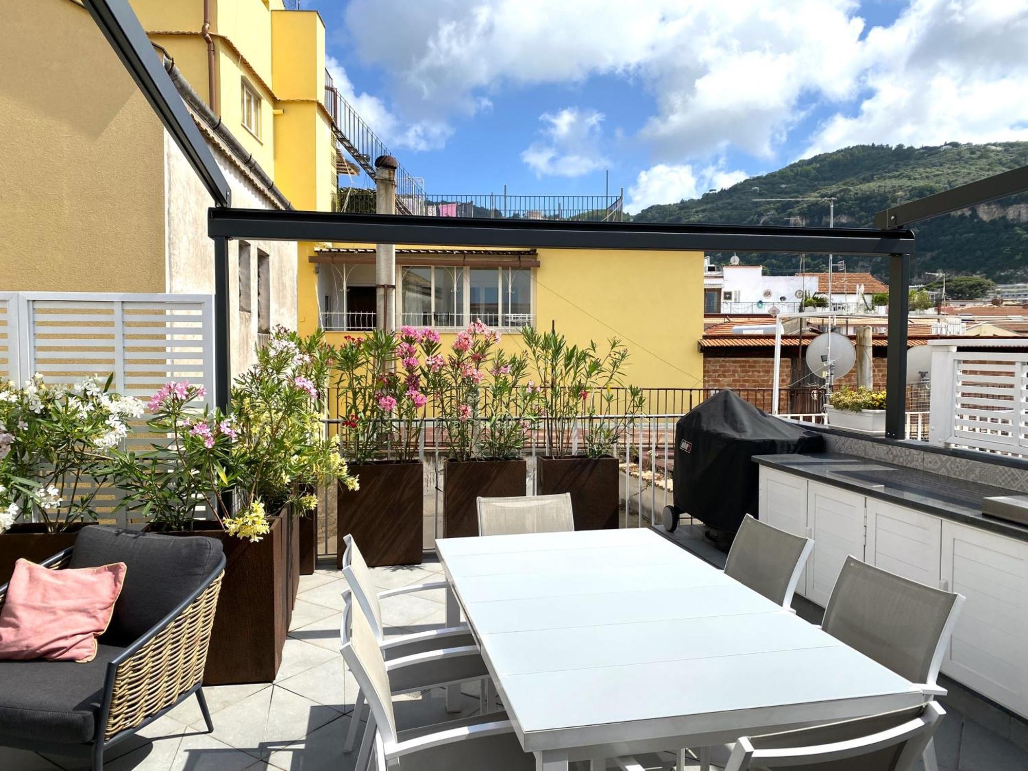 Grata Hospes - Boutique House - Rooftop Deck - Bbq *