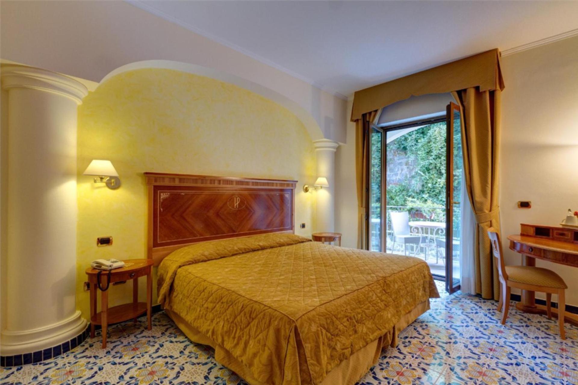 Hotel Grand President 4*