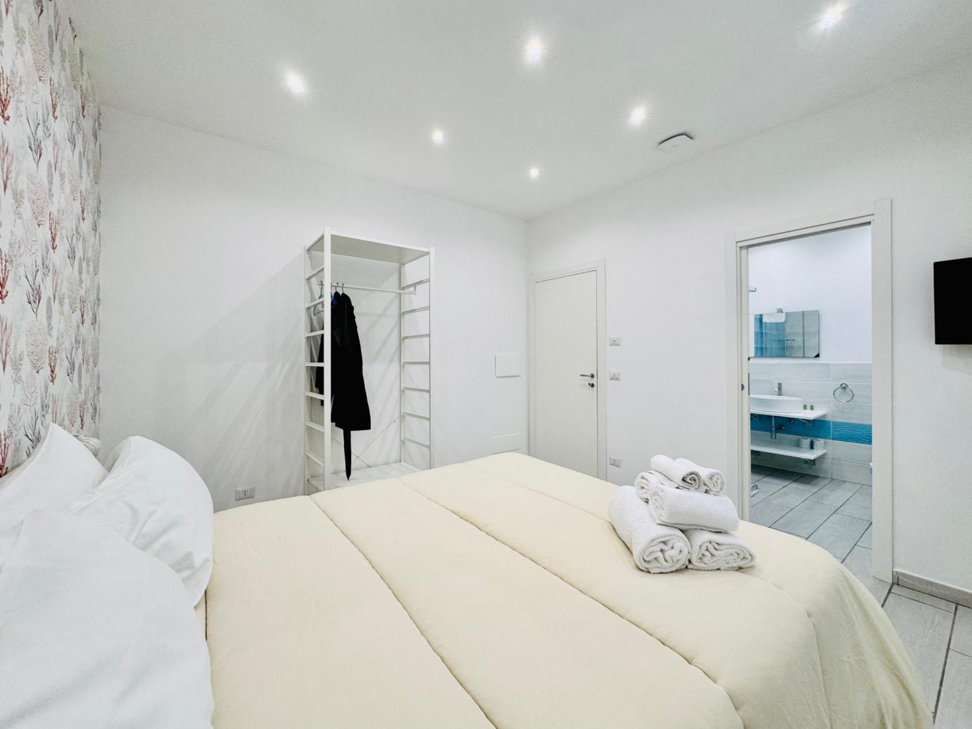 Guest house Yourhome - Blue Marina *