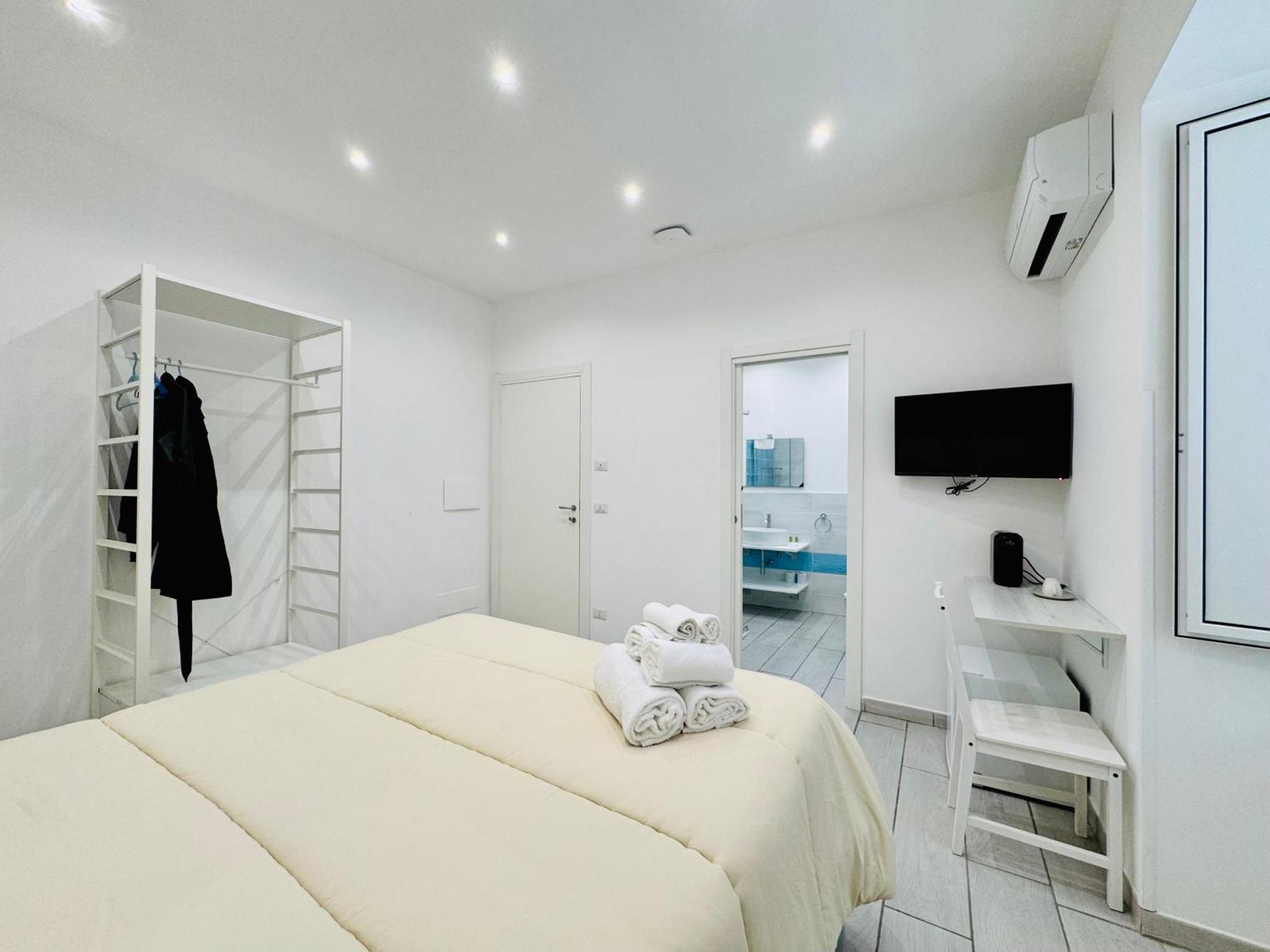 Yourhome - Blue Marina Guest house