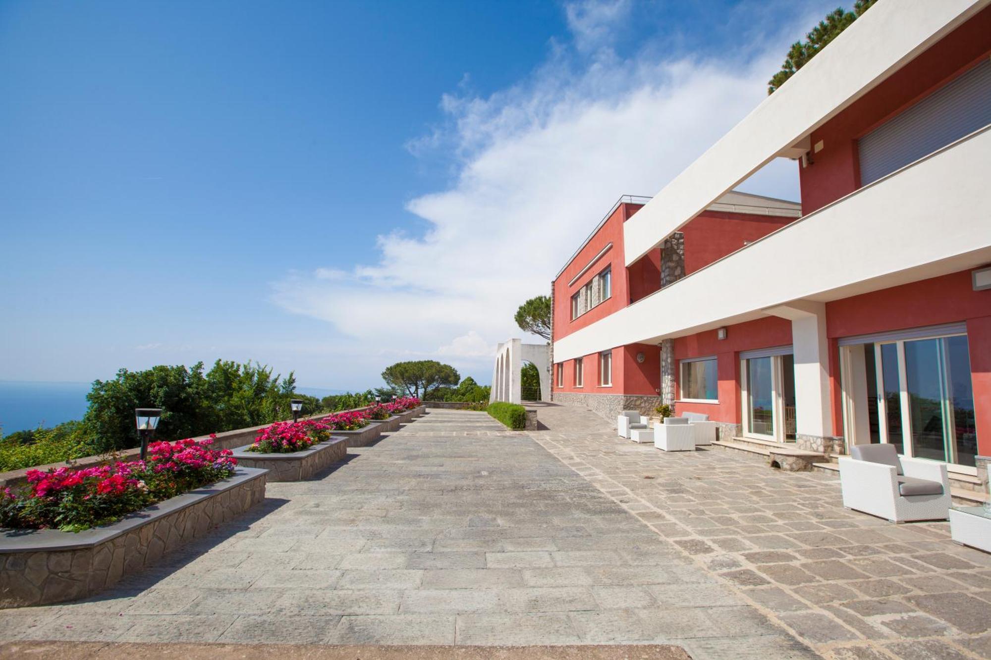 Mambrini Villa *