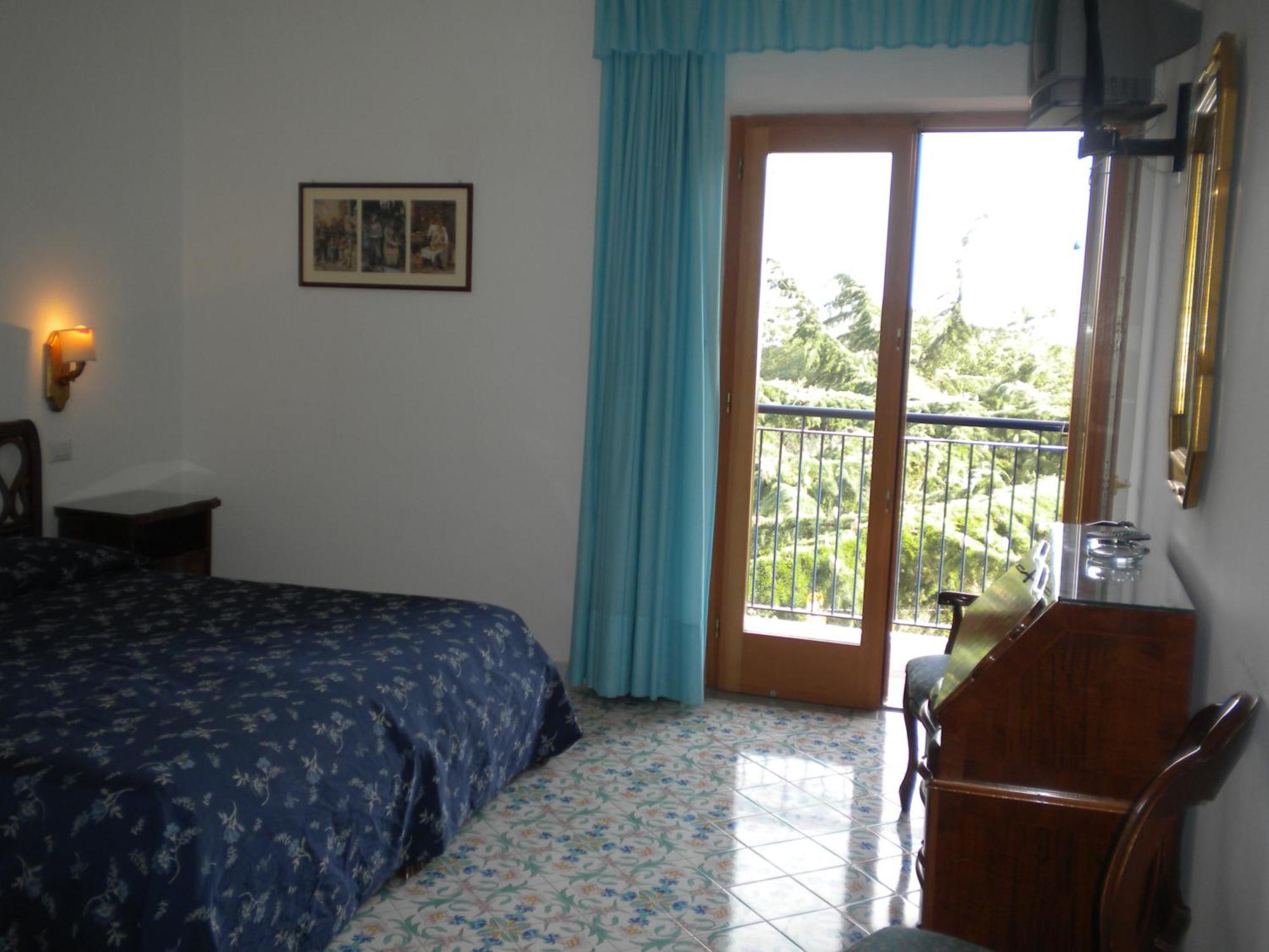 Hotel Metropole 3*
