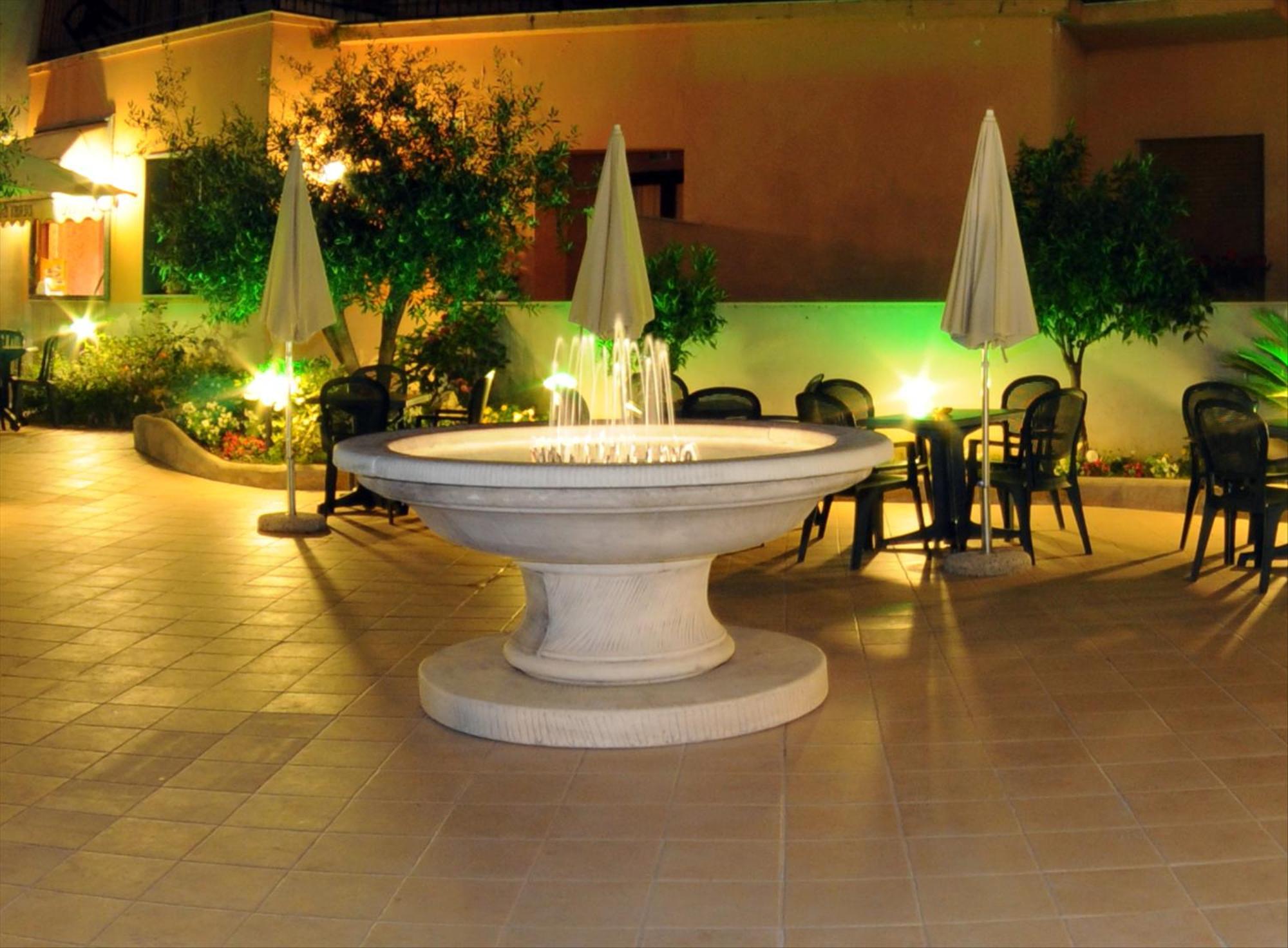 Hotel Ascot 4*