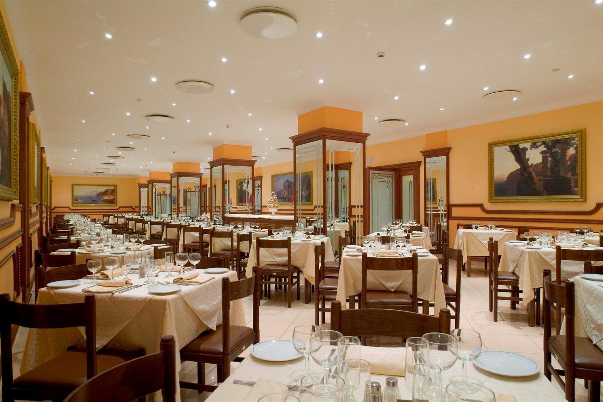 Hotel Ascot