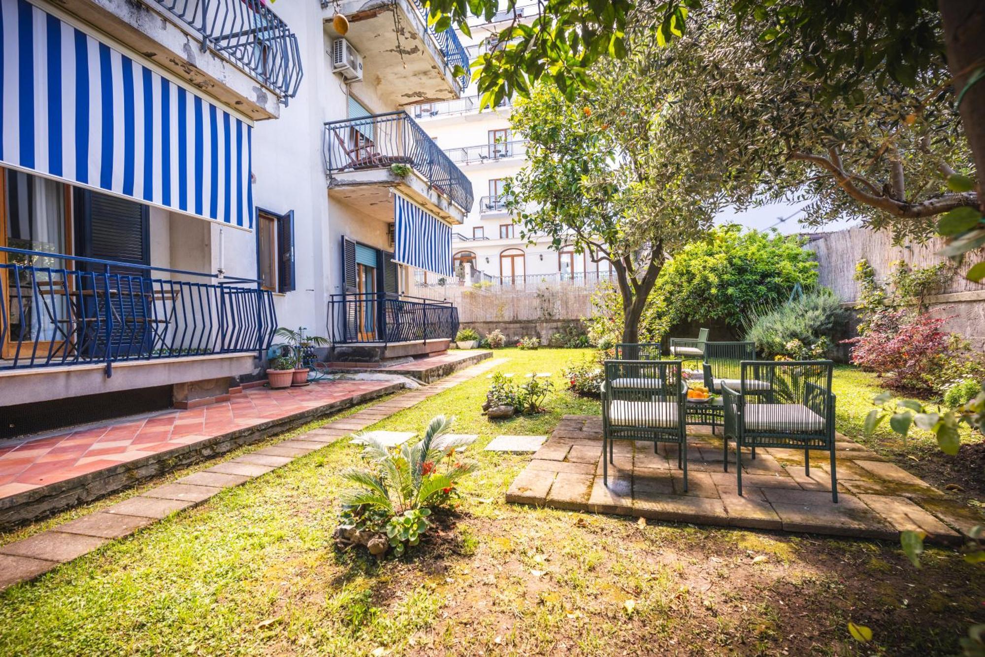 Bed & Breakfast Hidden Garden & Sorrento