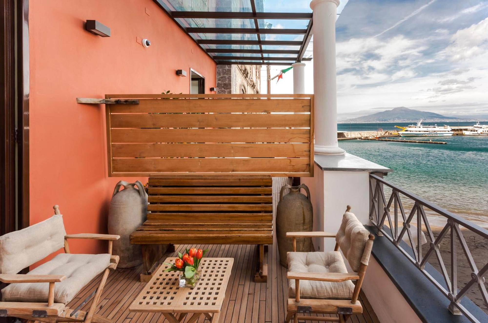 Yacht Club Capo Cervo Suites B&B 3*