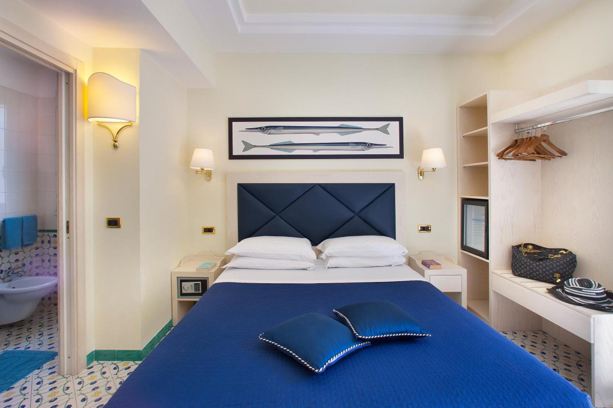 Del Mare 3*