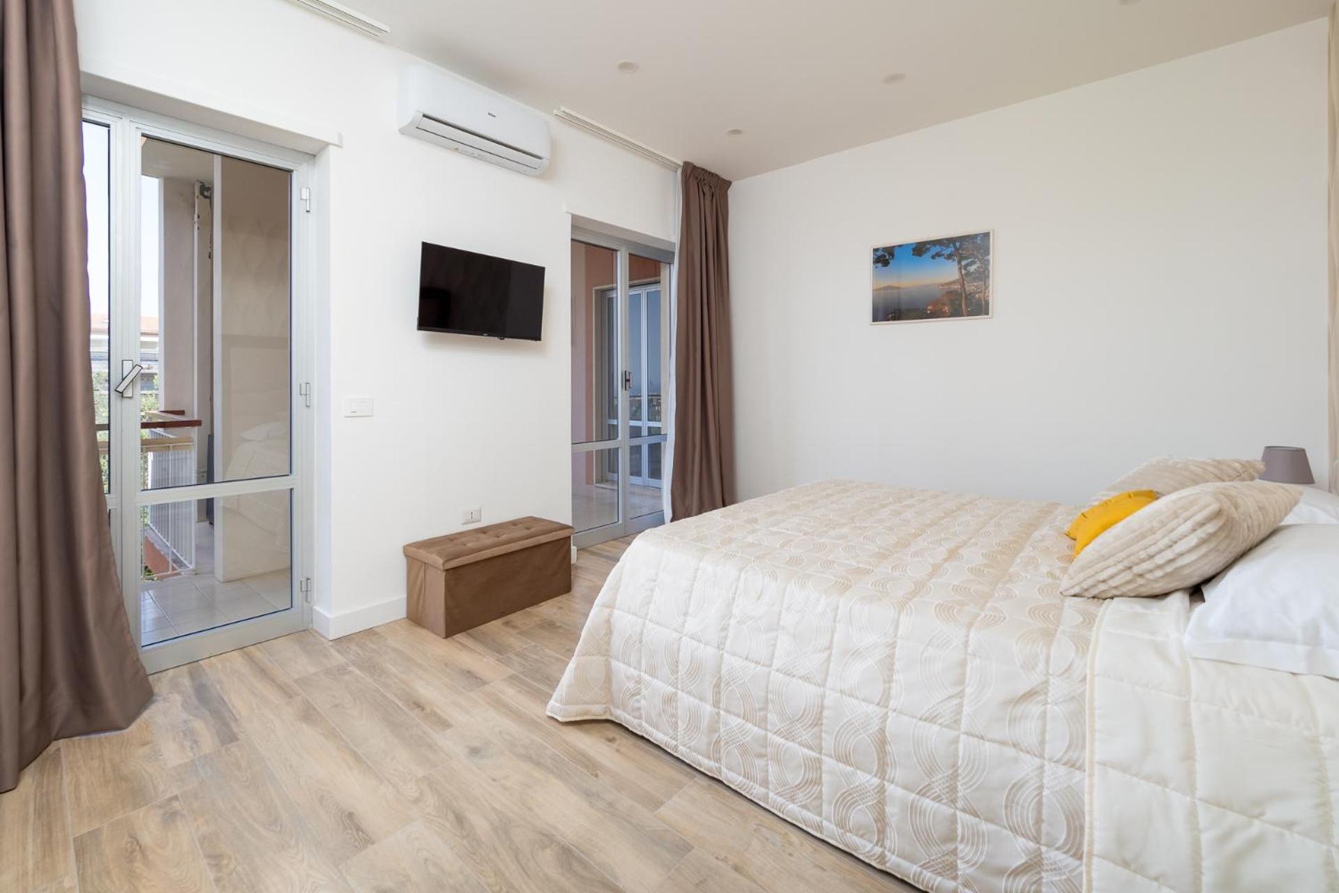 Nonno Angelo - 4 Bedrooms With Free Parking & Seaview Balcony Apartamento Sorrento