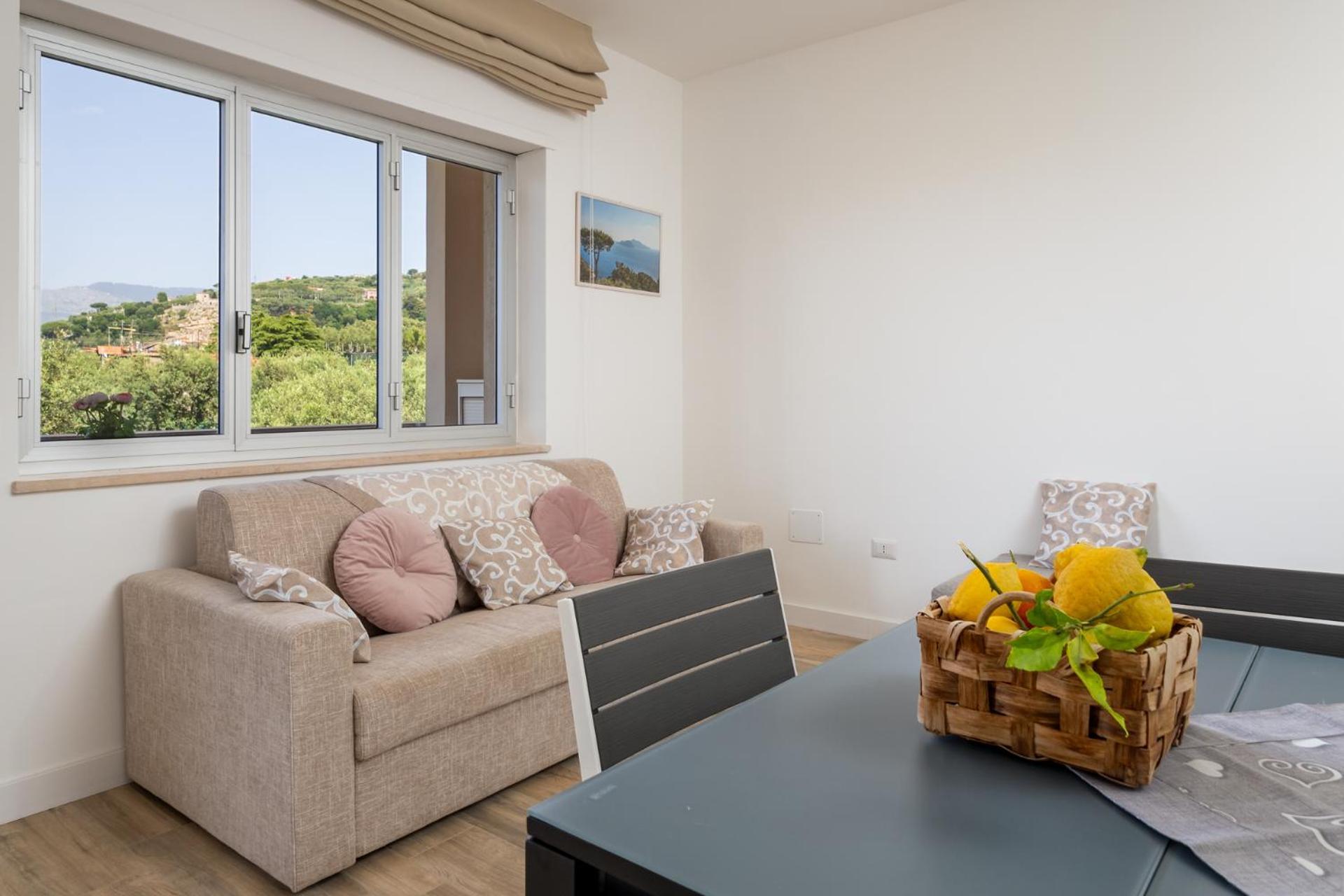 Apartamento Nonno Angelo - 4 Bedrooms With Free Parking & Seaview Balcony *