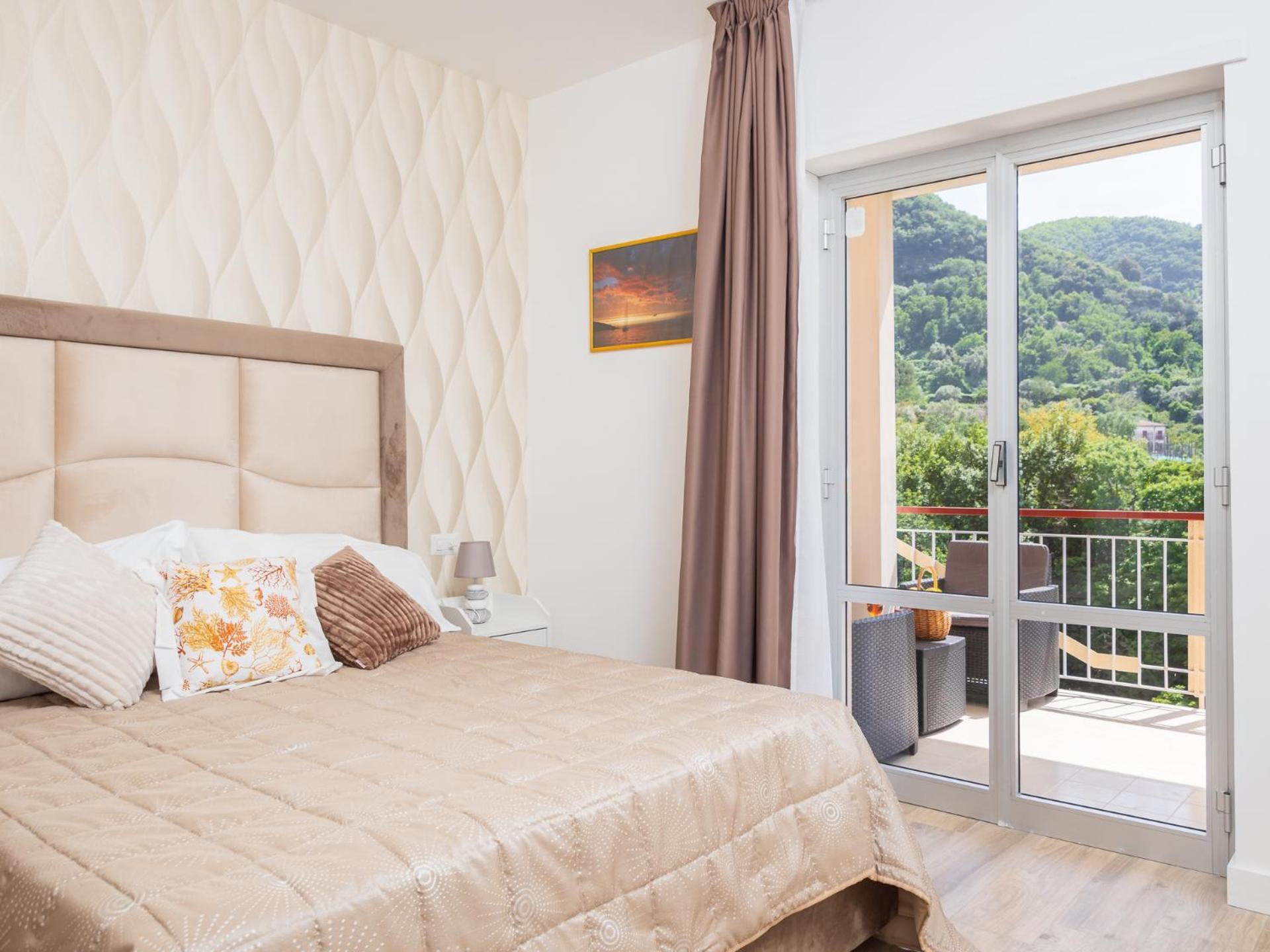 Nonno Angelo - 4 Bedrooms With Free Parking & Seaview Balcony Apartamento *