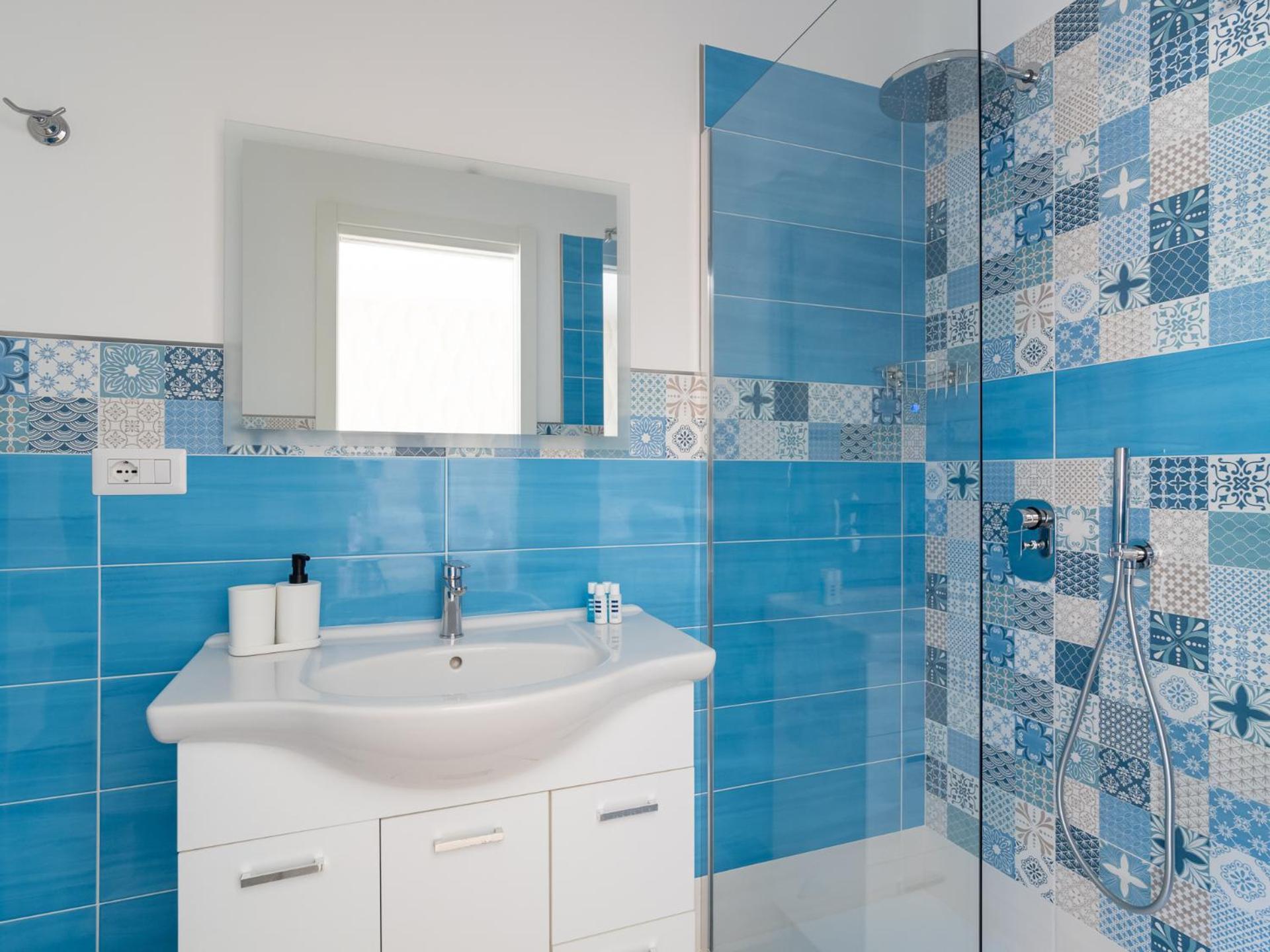 Nonno Angelo - 4 Bedrooms With Free Parking & Seaview Balcony Apartamento *