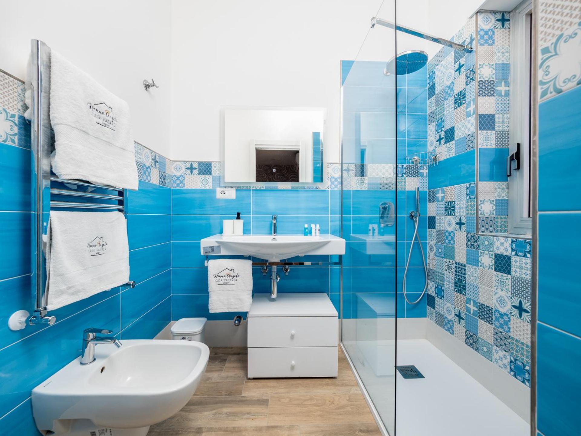 Nonno Angelo - 4 Bedrooms With Free Parking & Seaview Balcony Sorrento