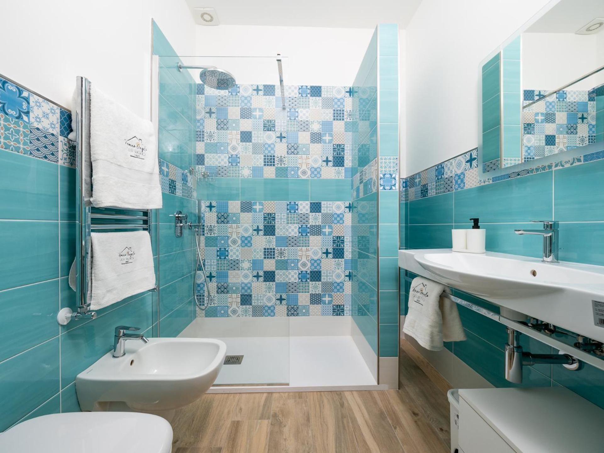 Nonno Angelo - 4 Bedrooms With Free Parking & Seaview Balcony Apartamento