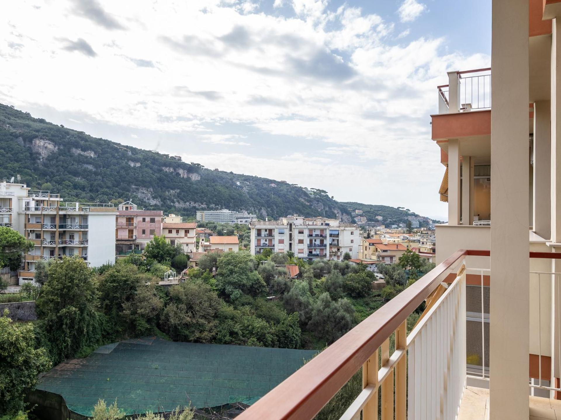Nonno Angelo - 4 Bedrooms With Free Parking & Seaview Balcony Apartamento Sorrento