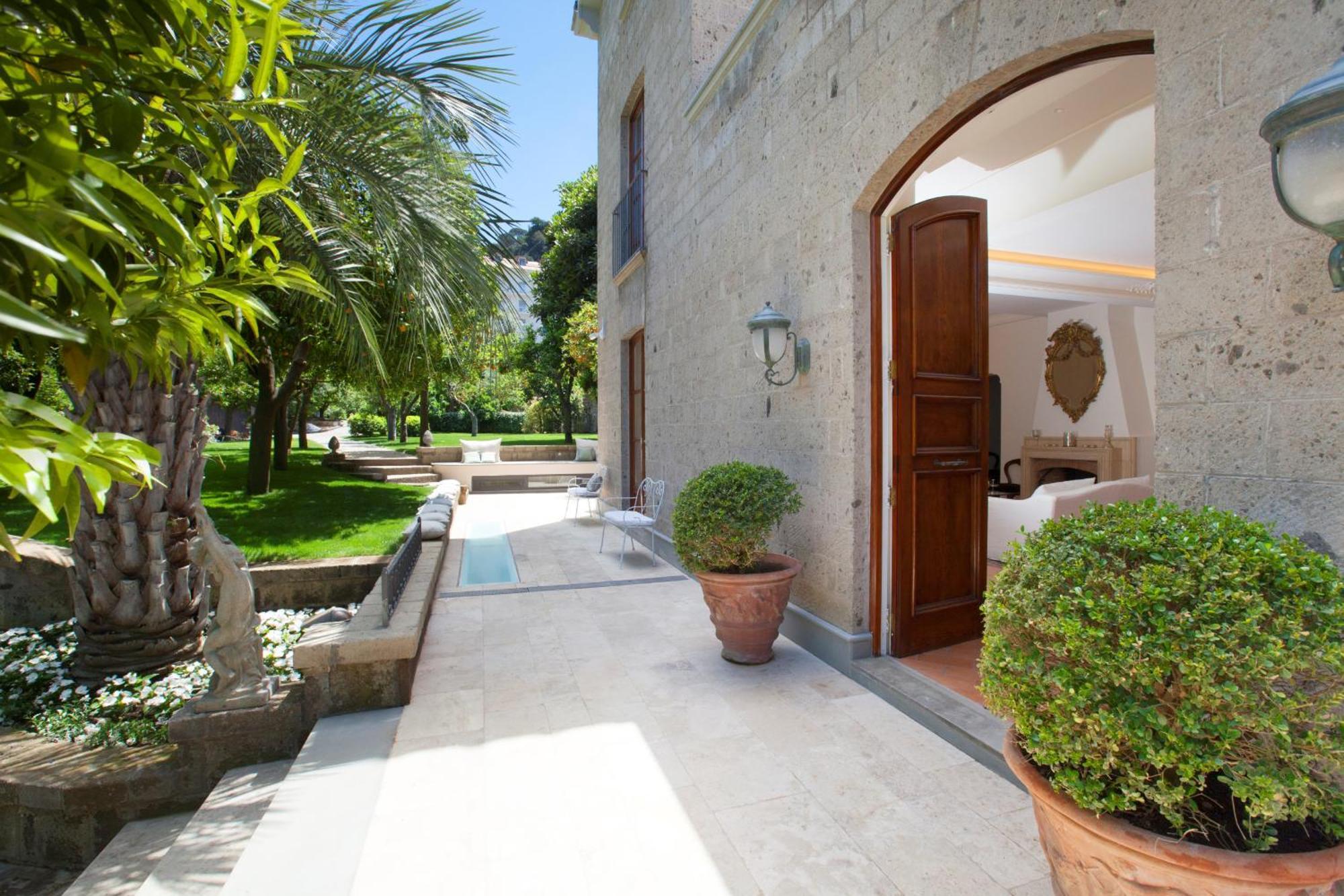 Villa - Ebe
