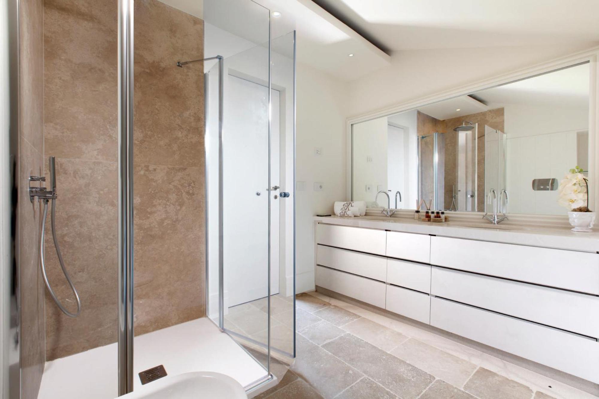 - Ebe Villa Sorrento