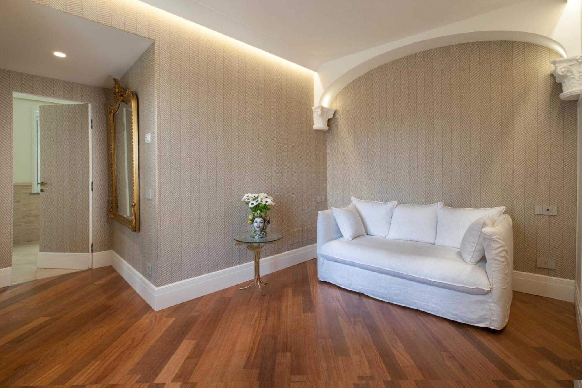 - Ebe Villa Sorrento