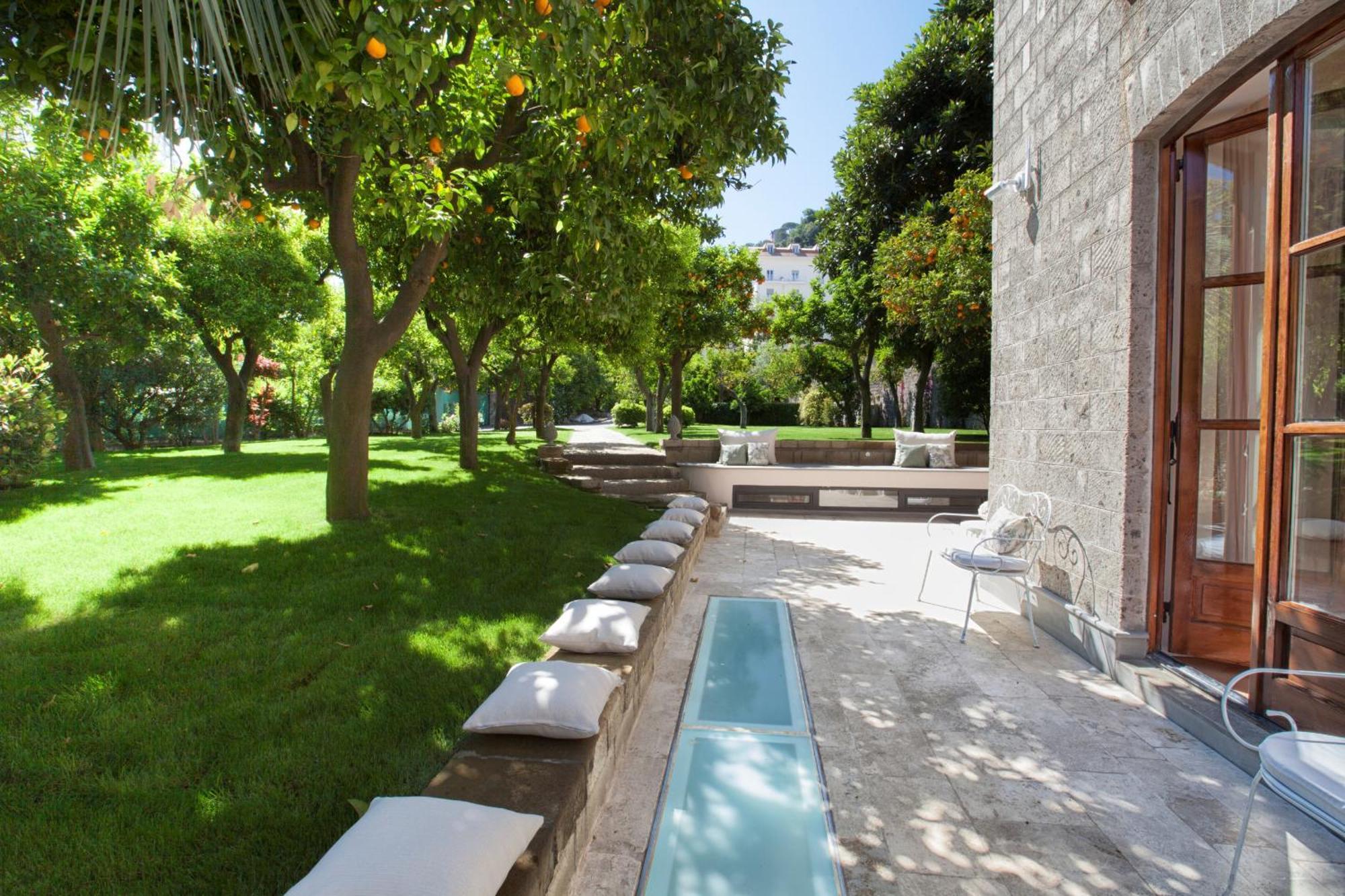 - Ebe Villa