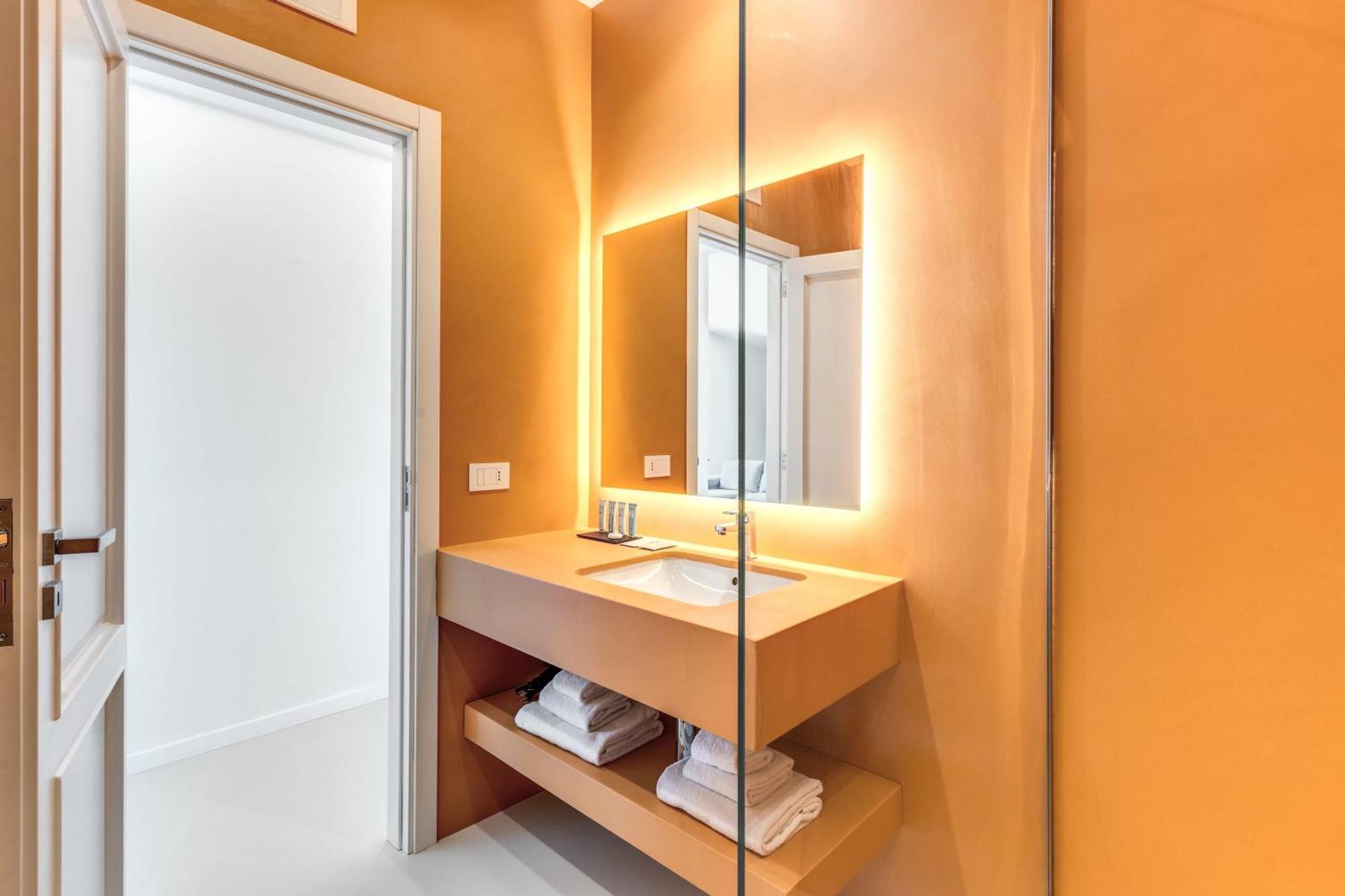 Milena Modern Elegance Views And Guest Services Villa