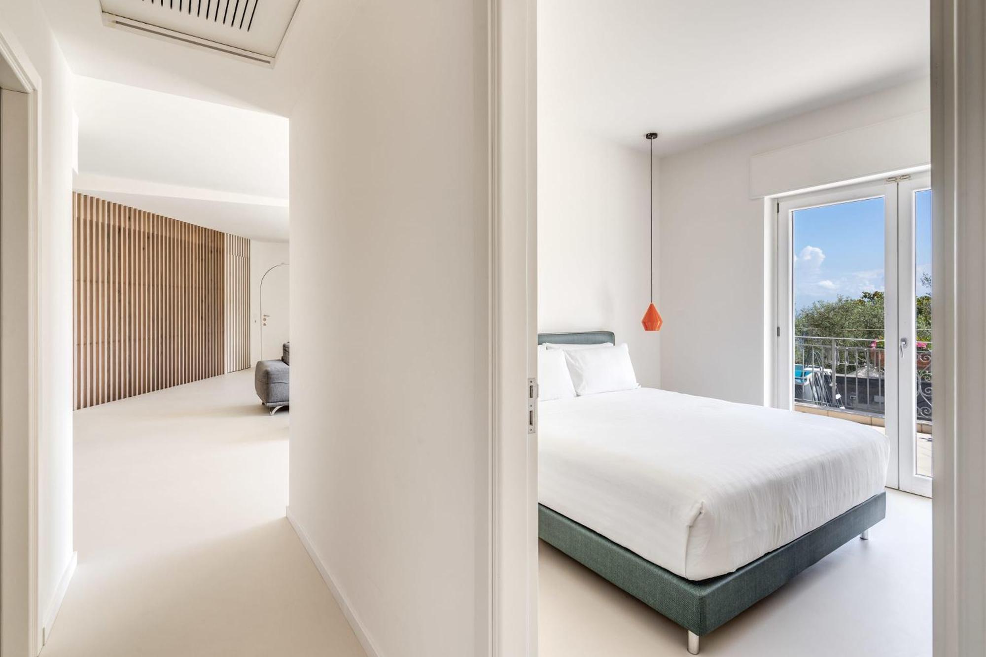 Milena Modern Elegance Views And Guest Services Villa