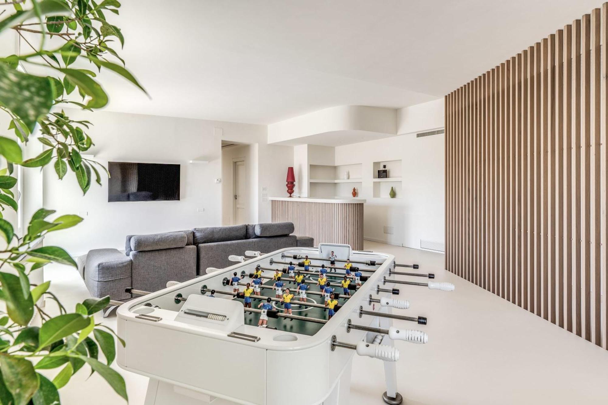 Villa Milena Modern Elegance Views And Guest Services