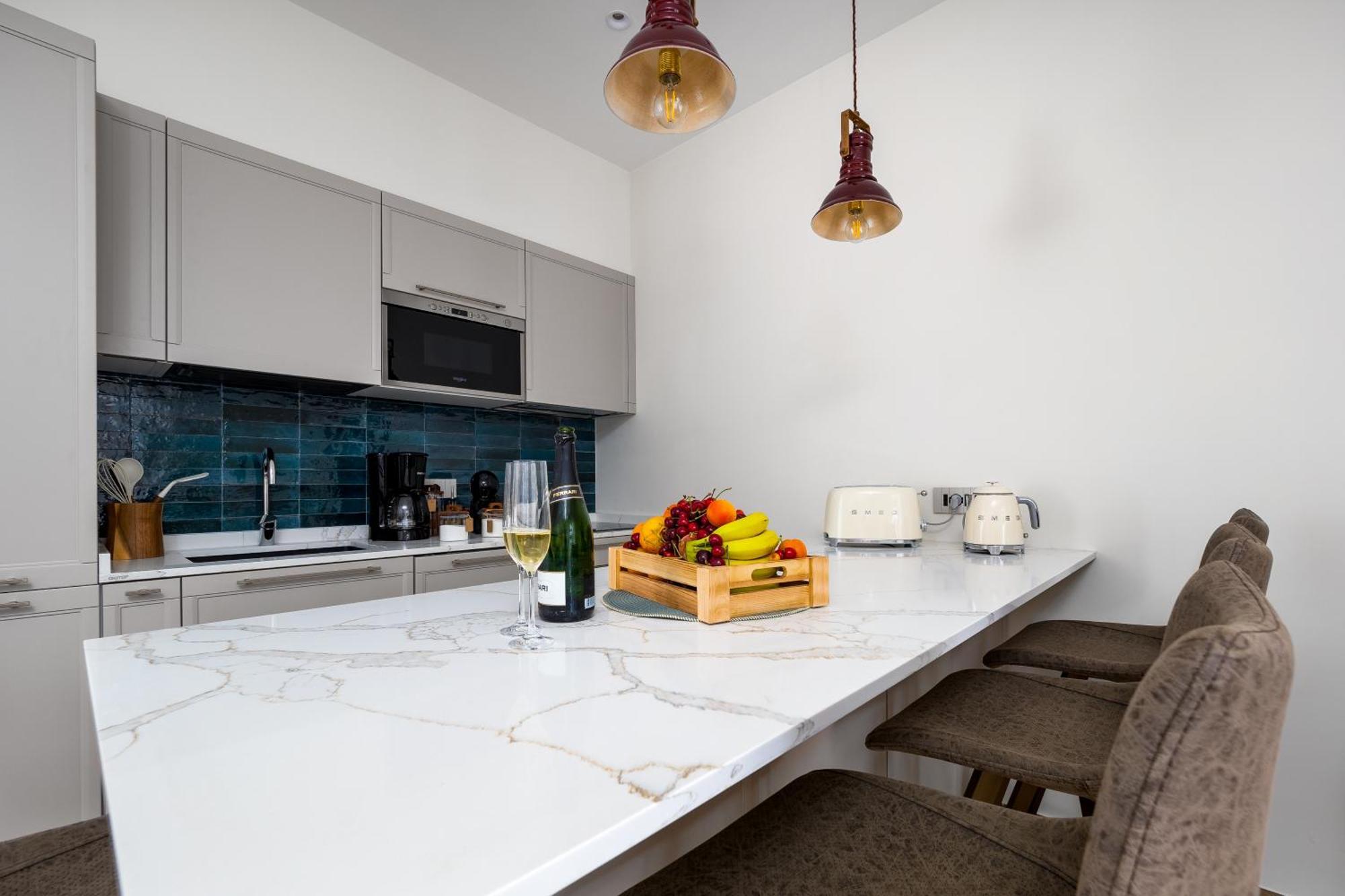 Futura Funky House - De Vivo Realty Apartment Sorrento