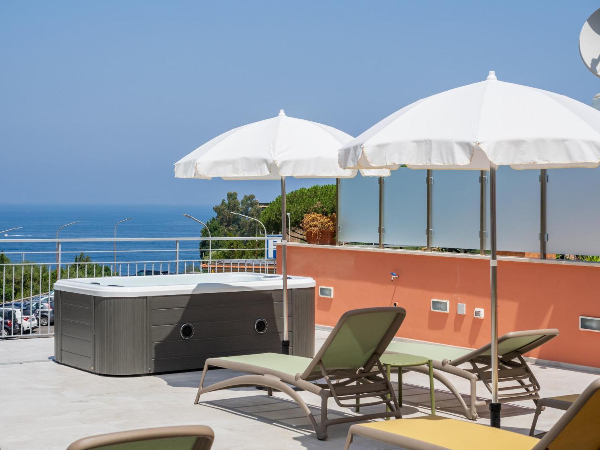 Futura Funky House - De Vivo Realty Sorrento