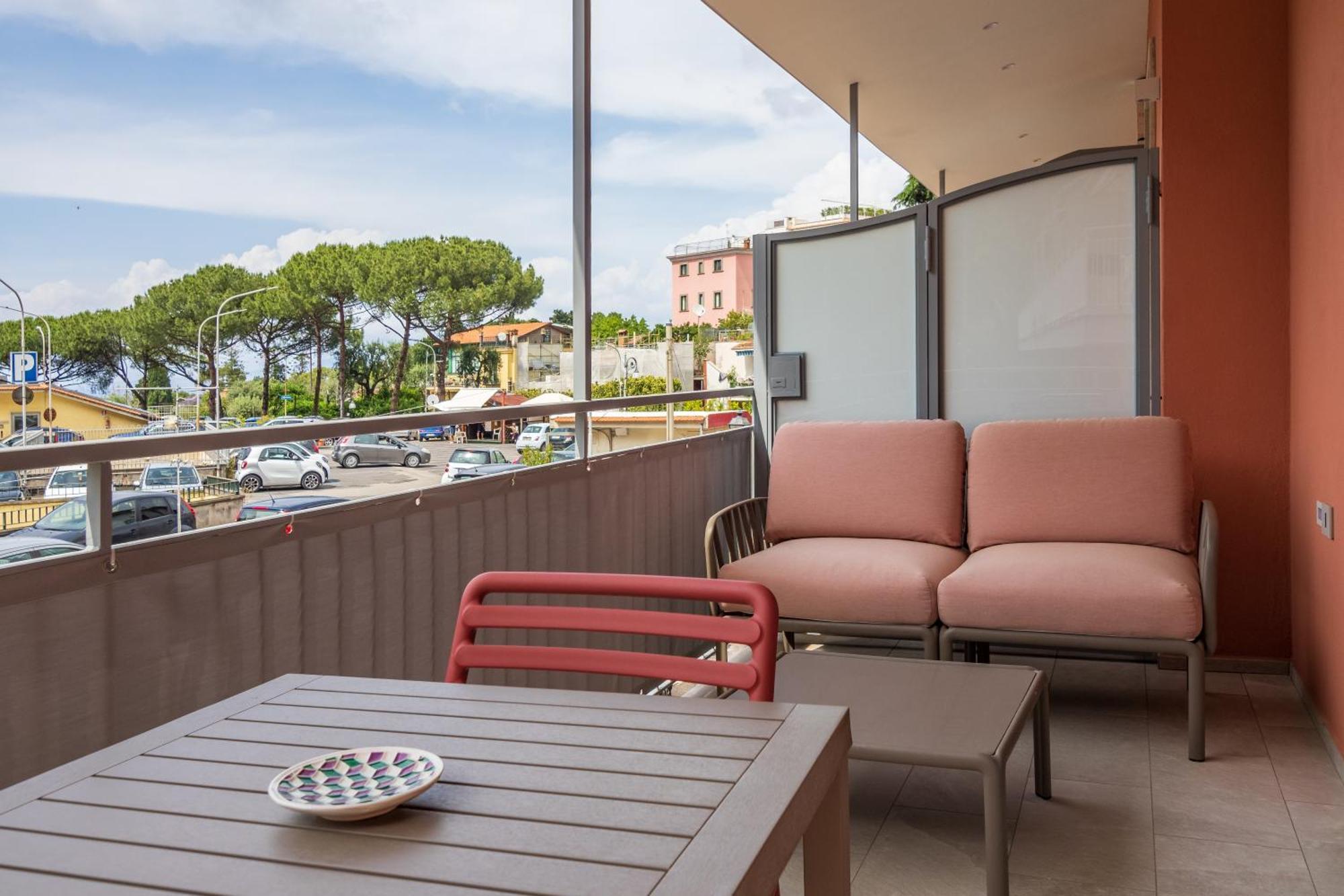 Apartment Futura Funky House - De Vivo Realty *