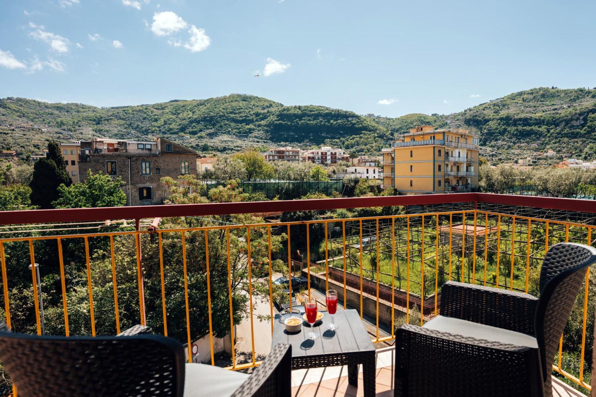 Mifra Guest house *