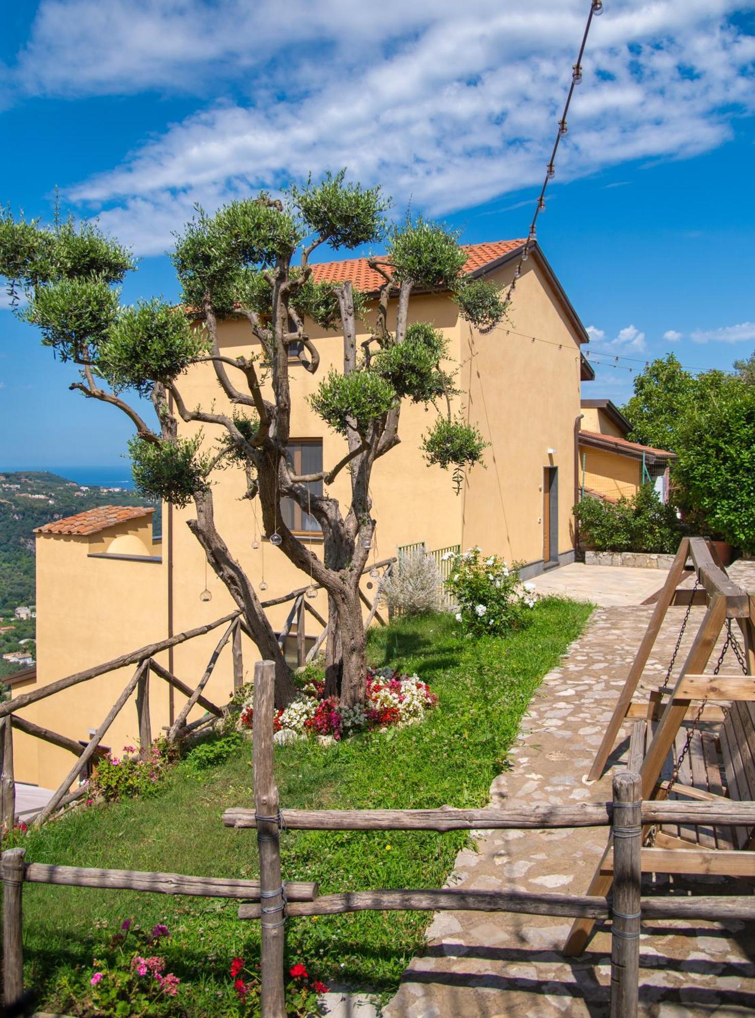 Casale Del Nonno Aparthotel Sorrento