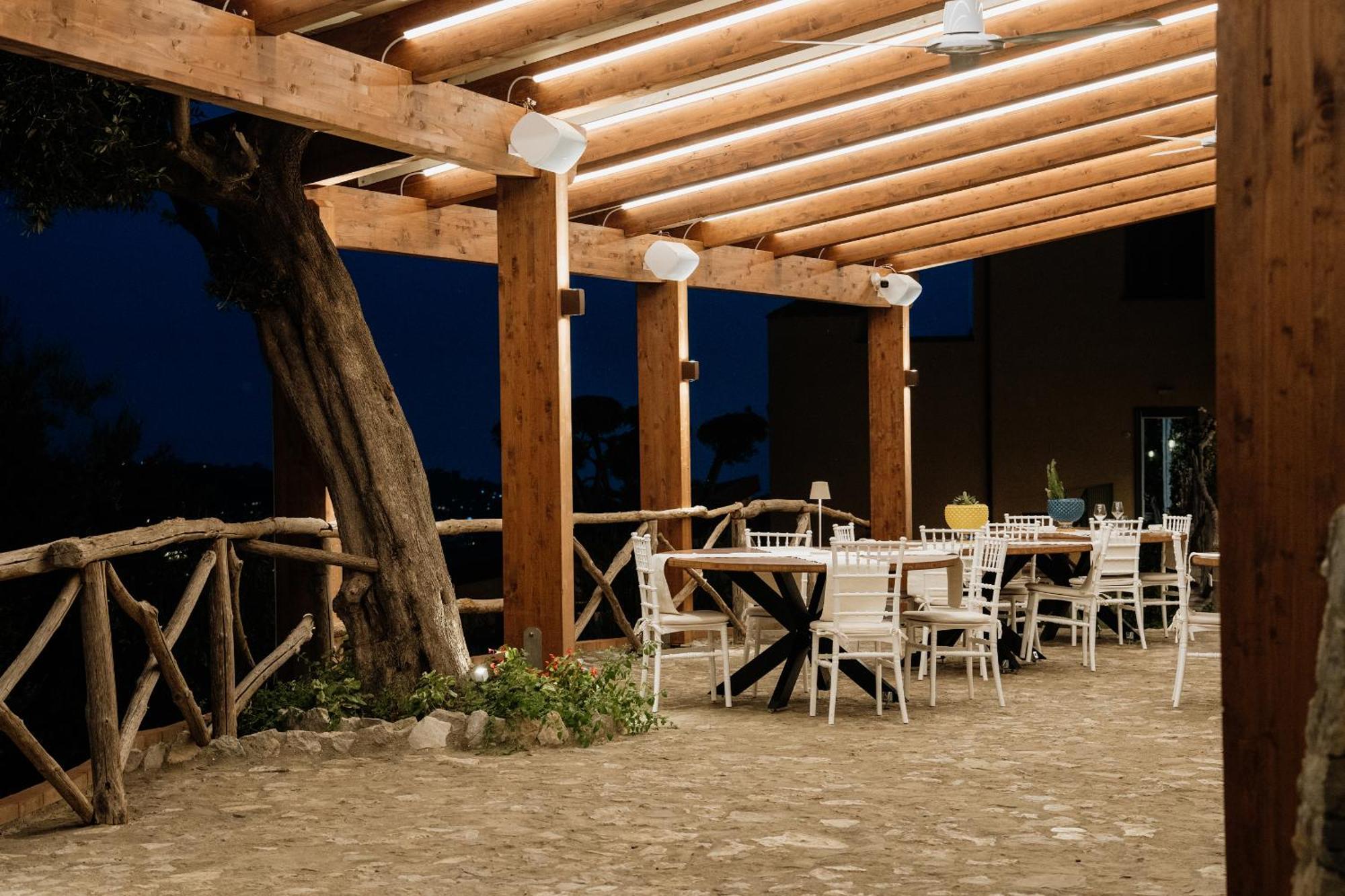 Casale Del Nonno Aparthotel