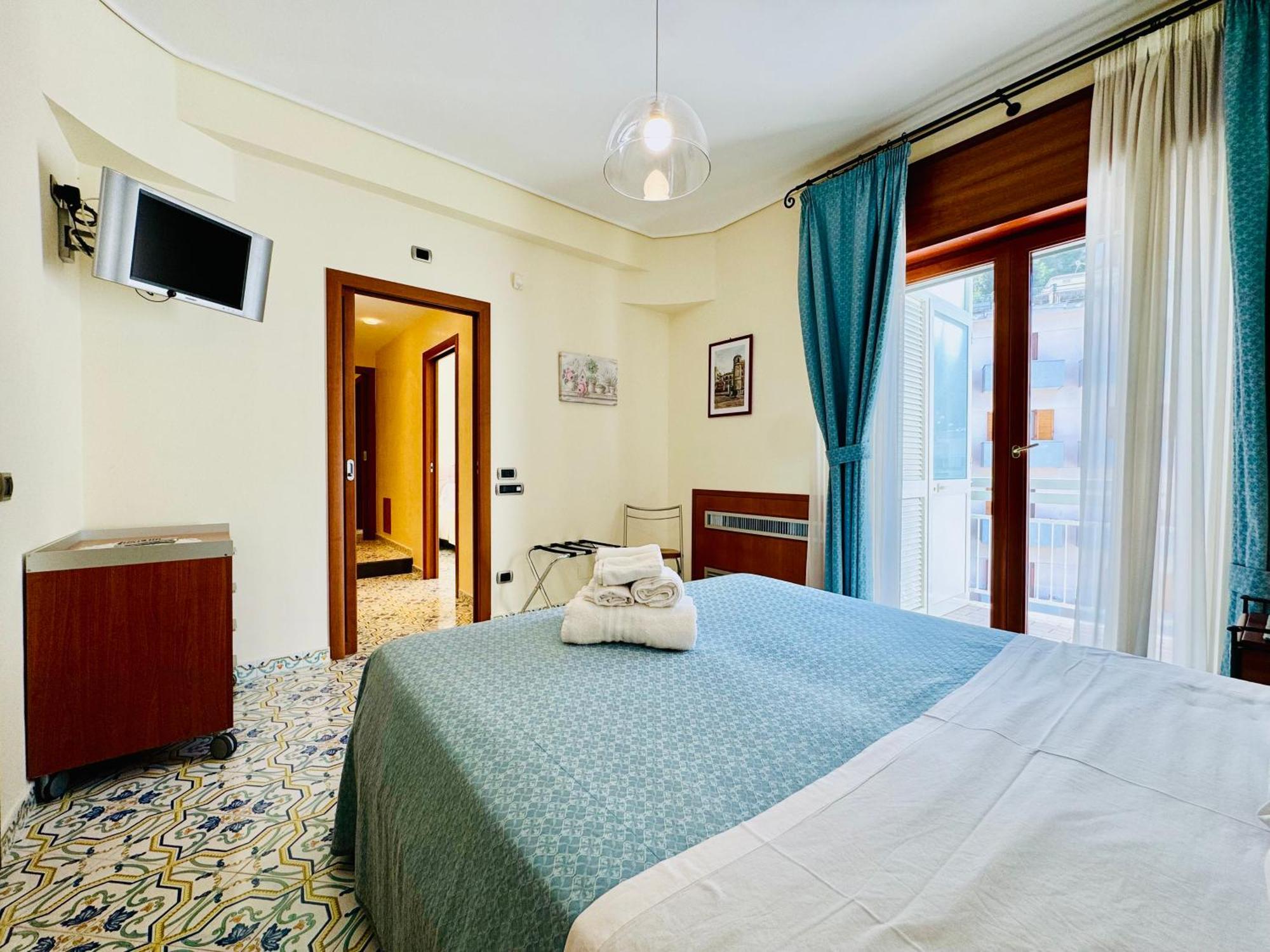 Apartment Yourhome - Domus