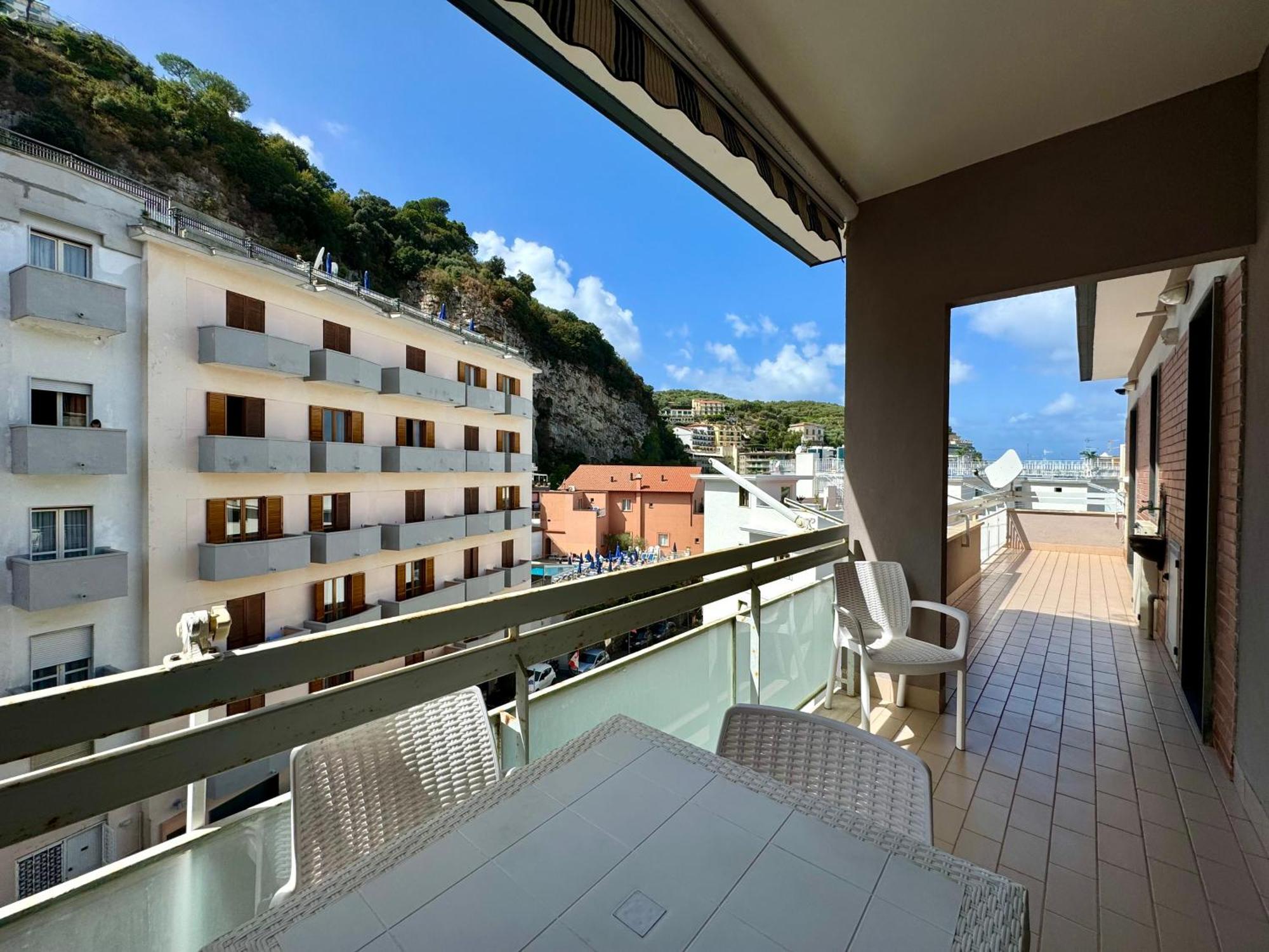 Apartment Yourhome - Domus *