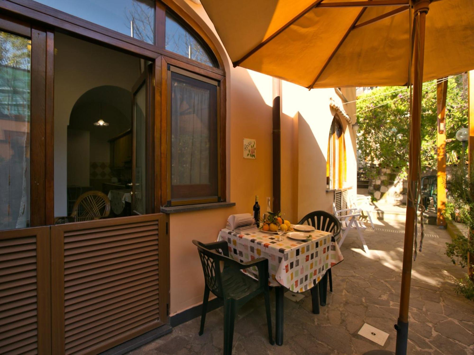 Casa de férias Luxurious Mansion In With Garden Sorrento