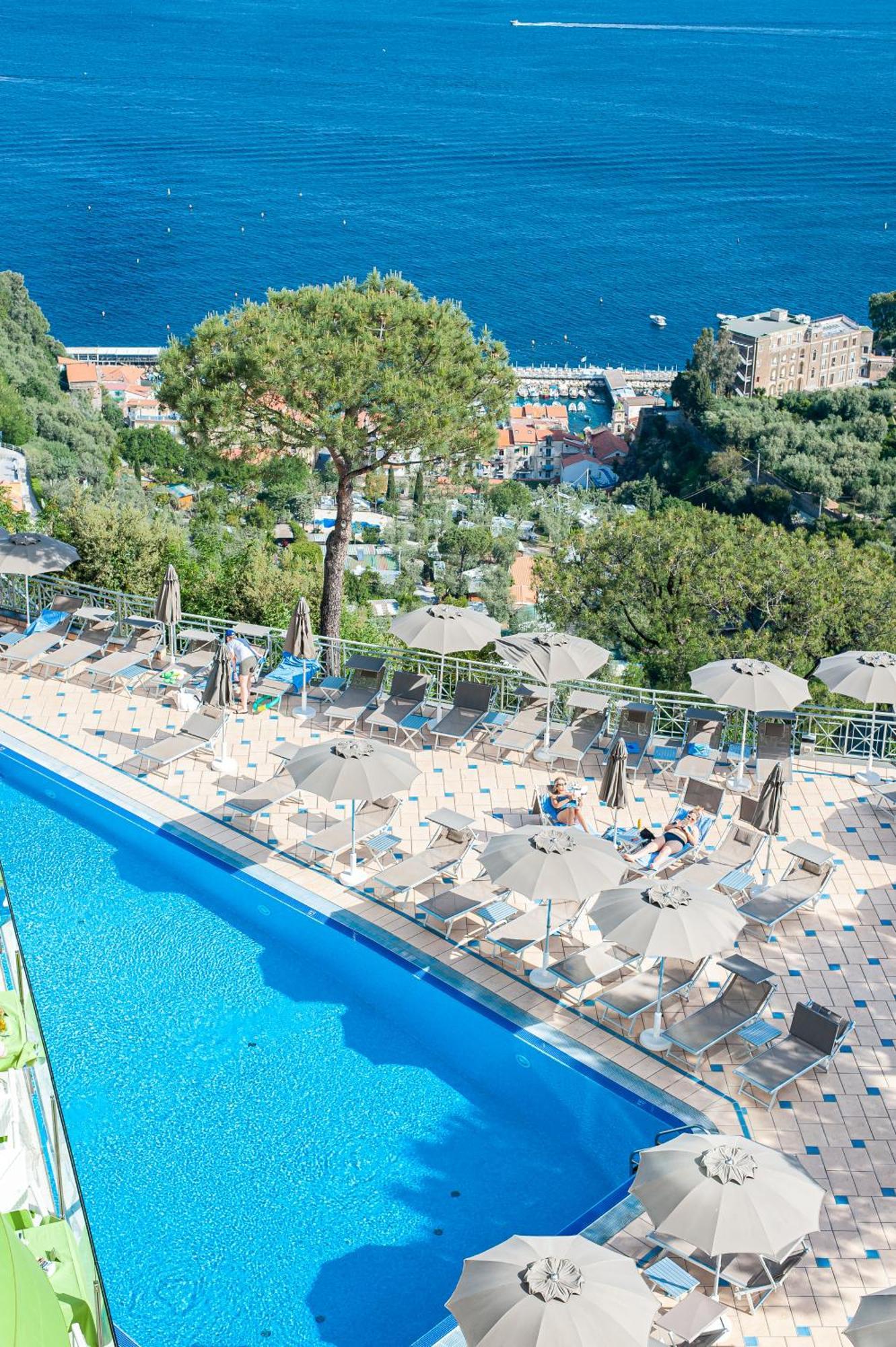 Grand President 4* Sorrento