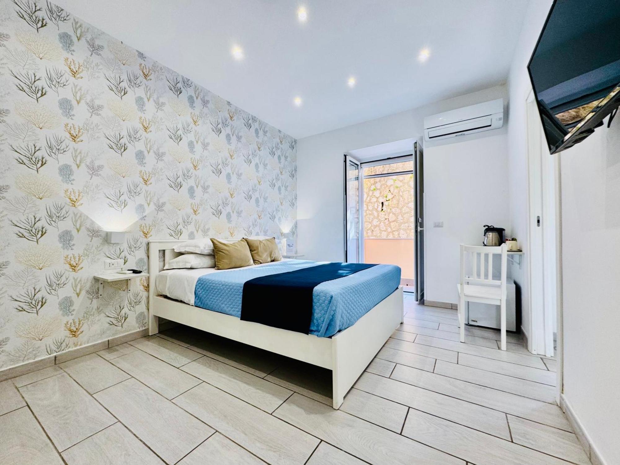 Yourhome - Blue Marina *