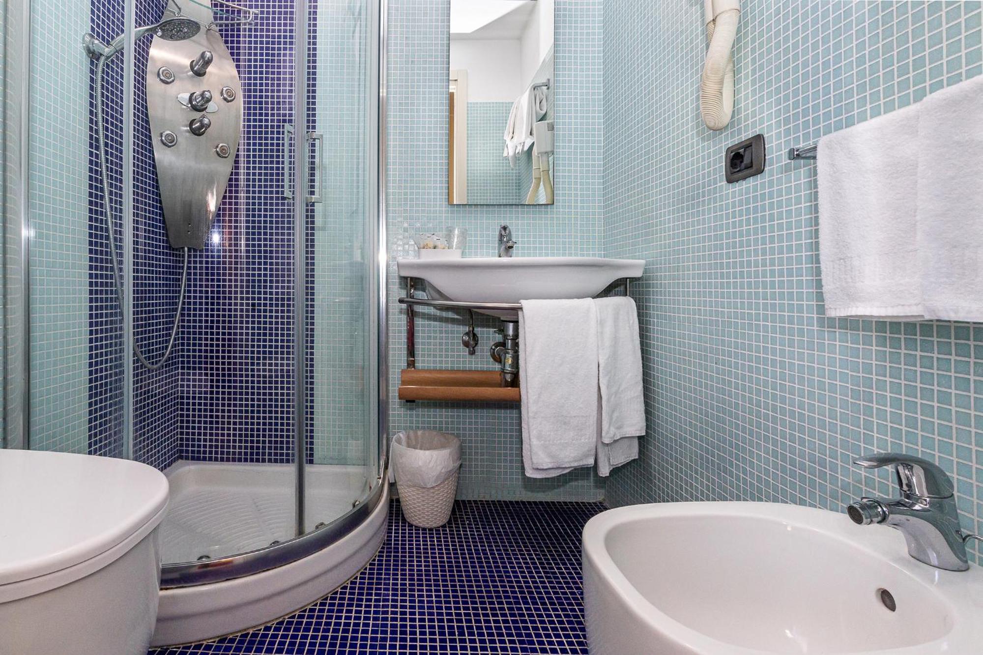Blurooms 2*