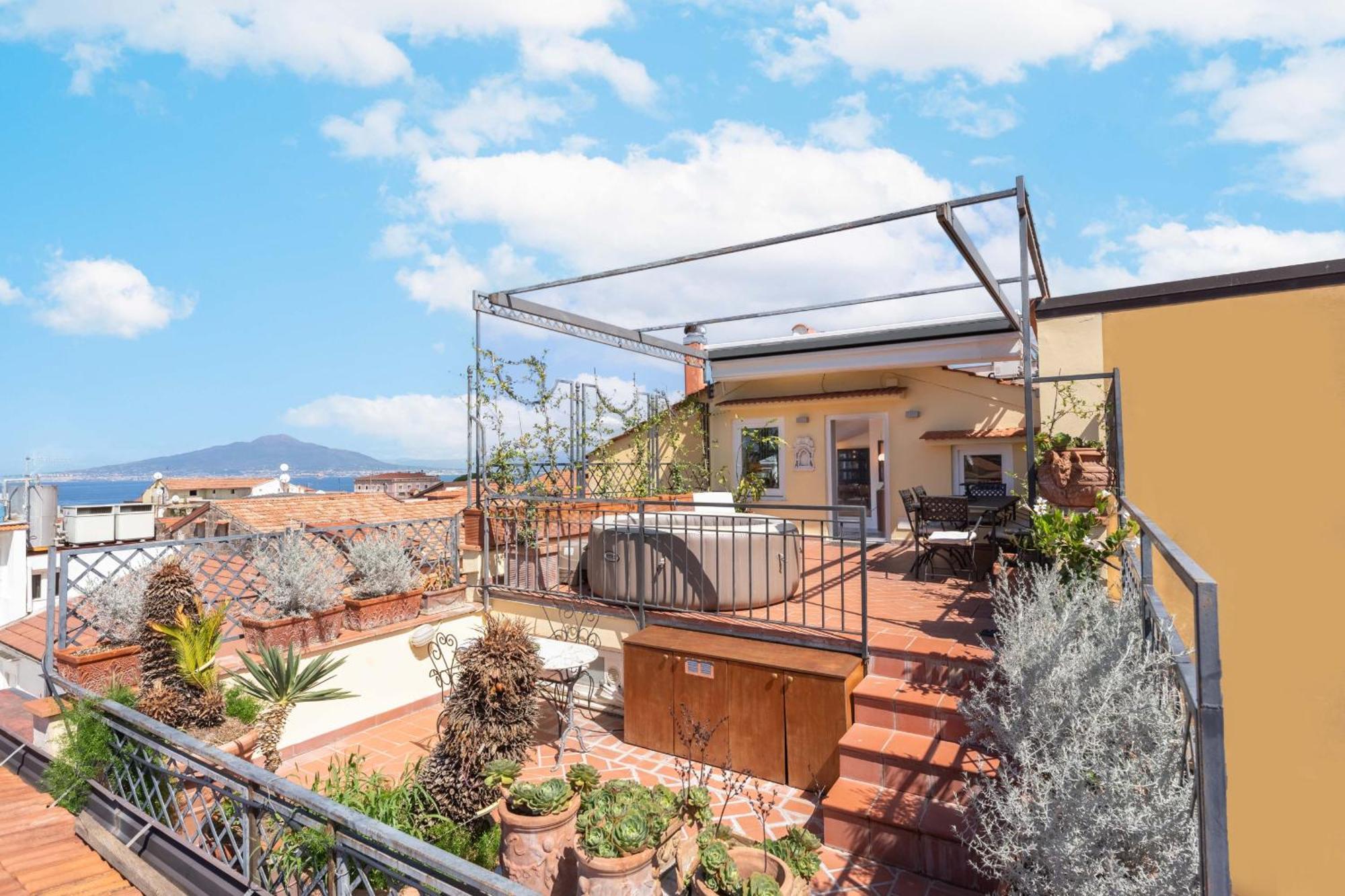 - The Roof Apartment Sorrento