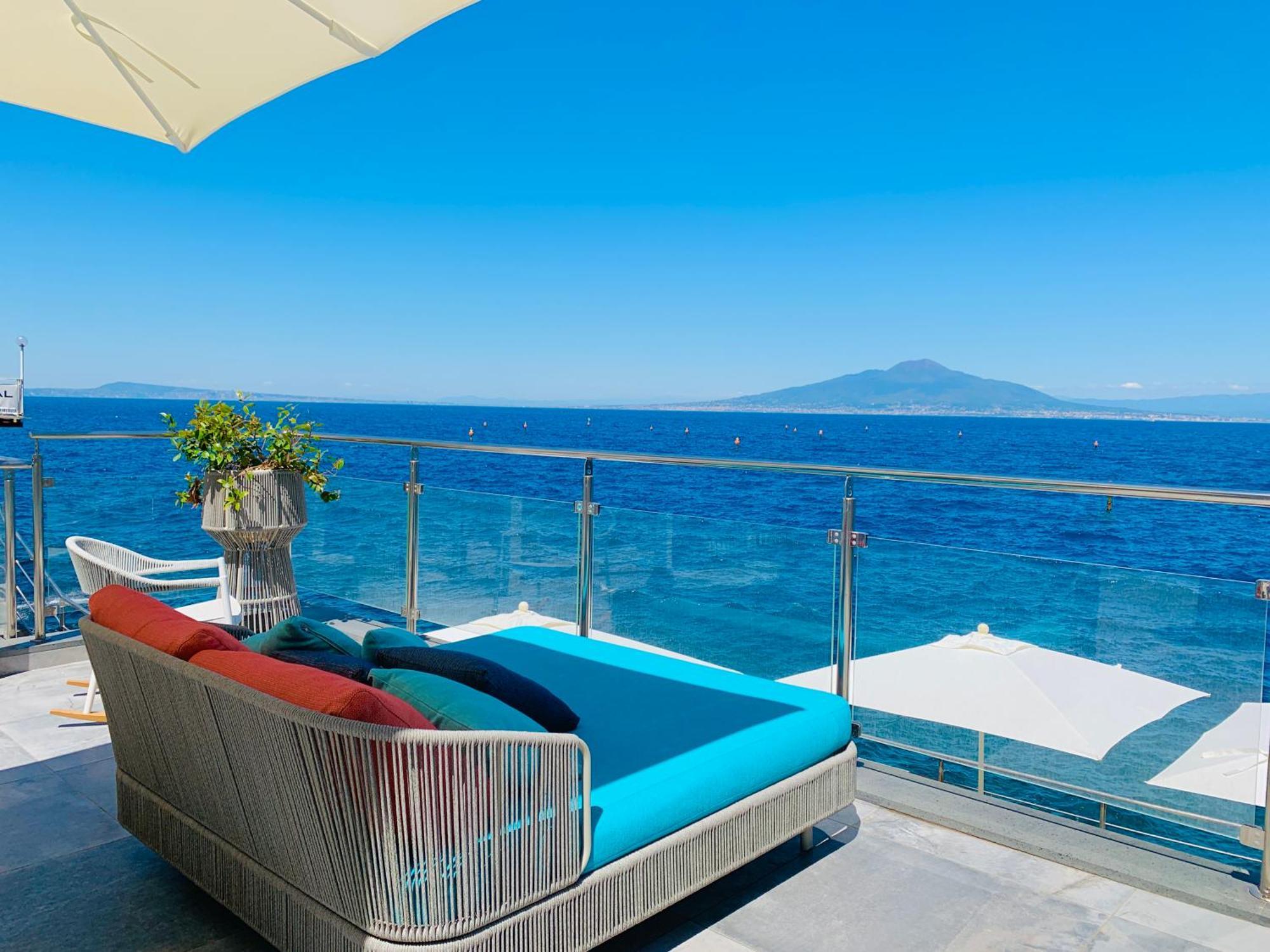 My Exclusive Italy - Beachfront & Private Sea Access Villa Sorrento