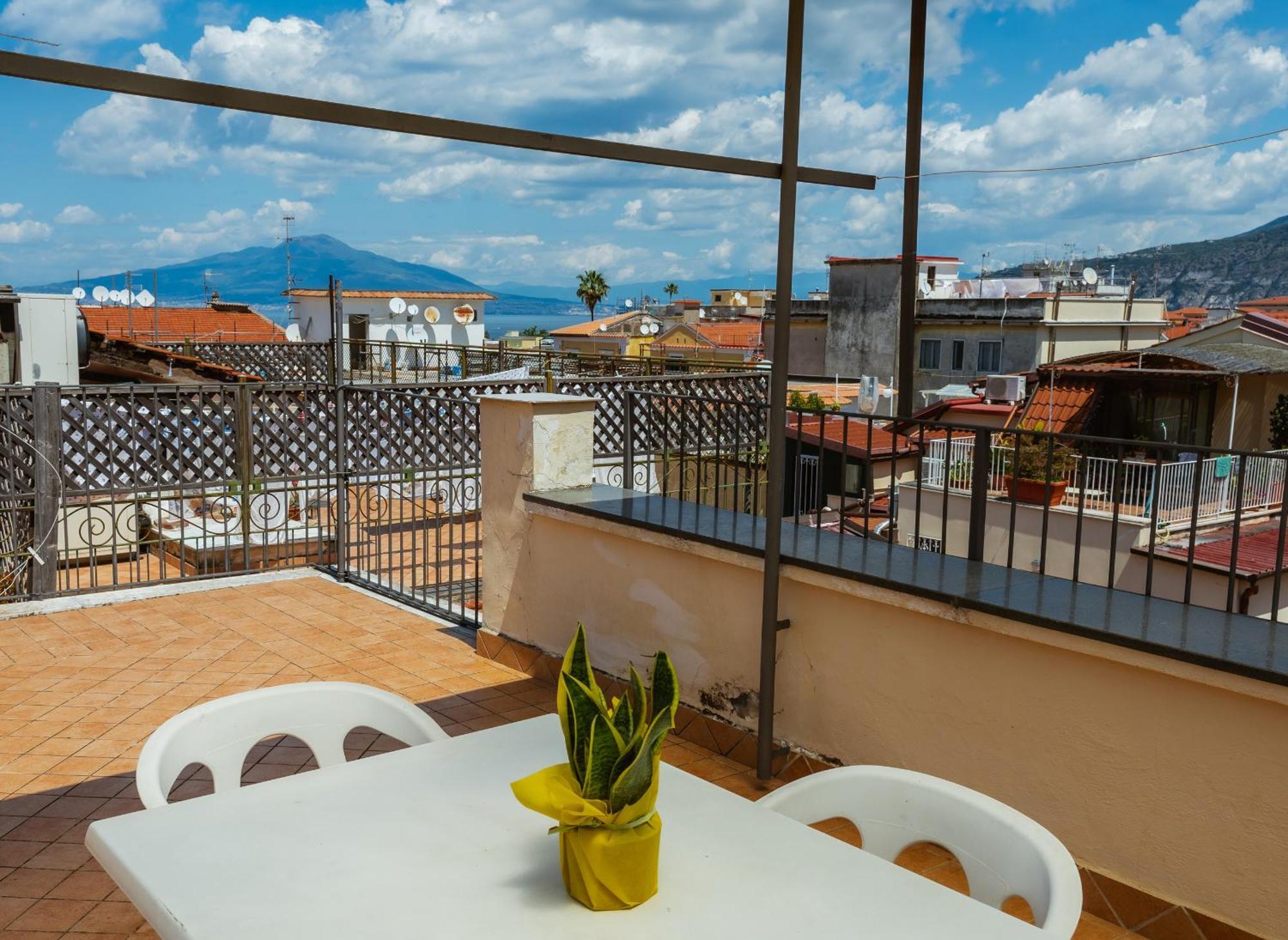 Realty Holidays - The House In The Center Apartment